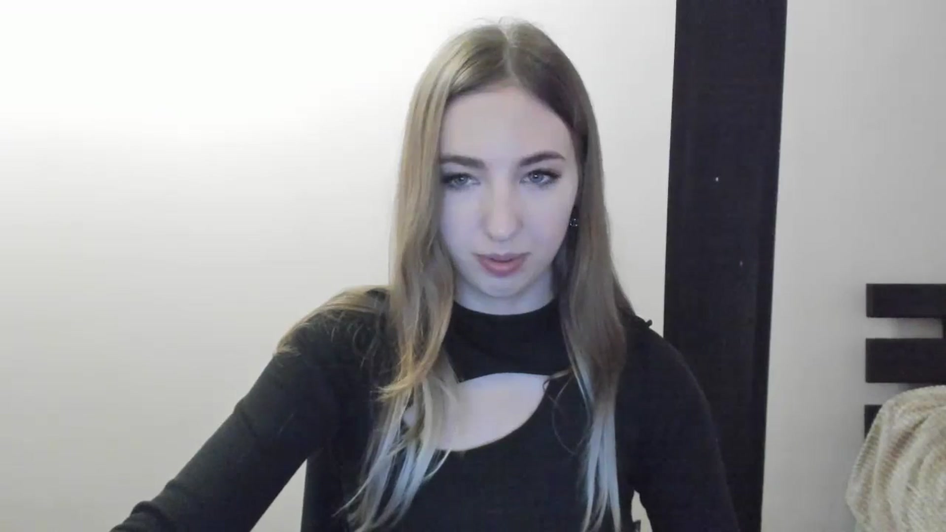 Gallery image thumbnail from Skyyyy's myfreecams stream on, 04/21/2024, 13:55 image 19 of 20