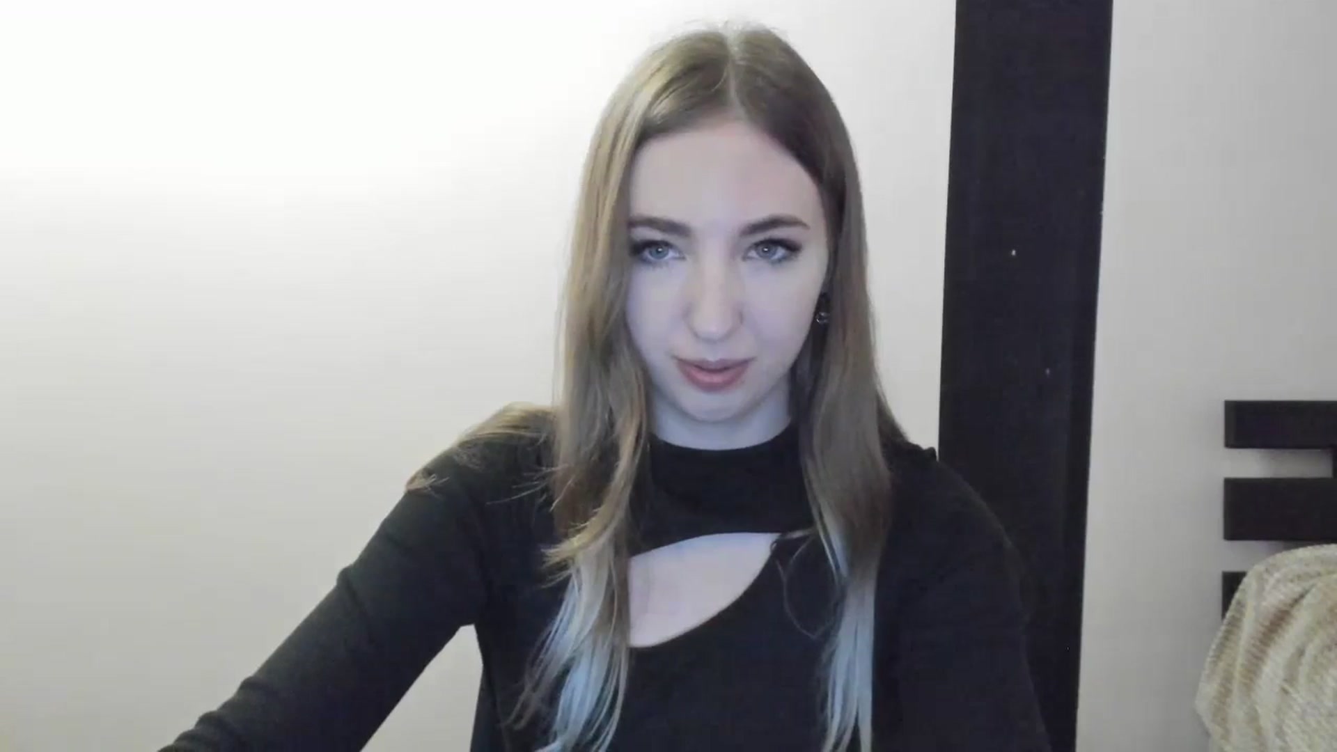 Gallery image thumbnail from Skyyyy's myfreecams stream on, 04/21/2024, 13:55 image 15 of 20