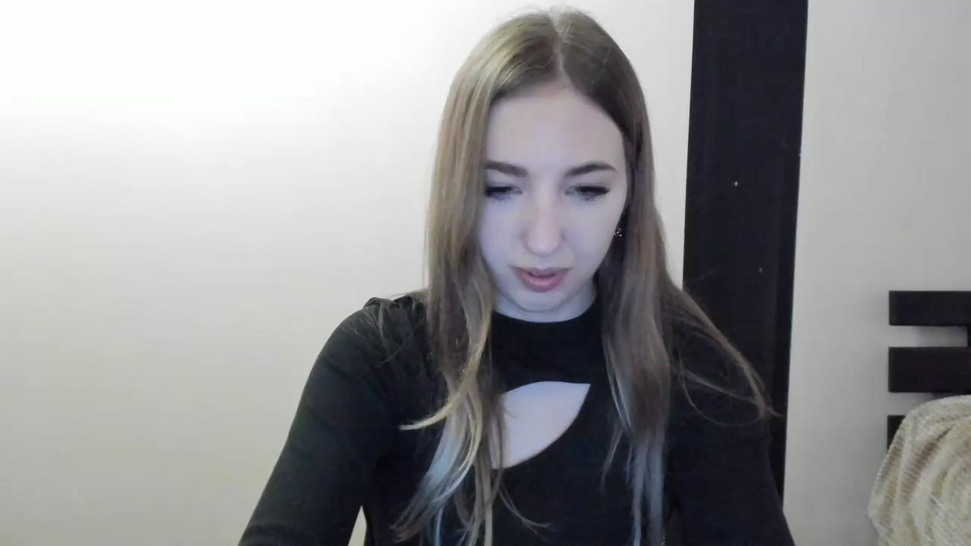 Gallery image thumbnail from Skyyyy's myfreecams stream on, 04/21/2024, 13:55 image 1 of 20