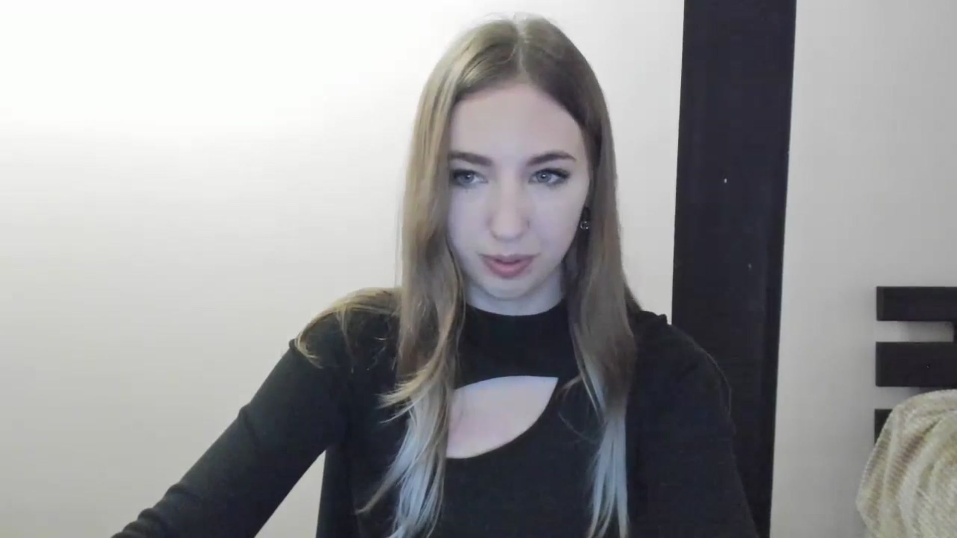 Gallery image thumbnail from Skyyyy's myfreecams stream on, 04/21/2024, 13:55 image 9 of 20