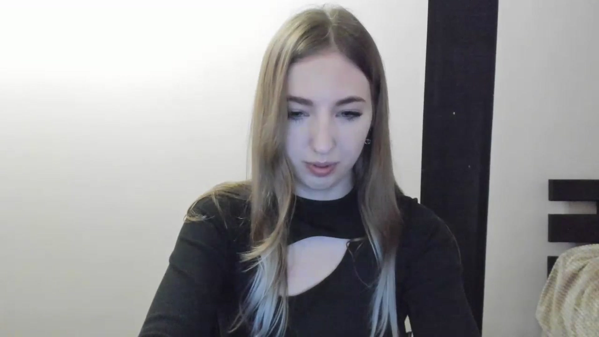 Gallery image thumbnail from Skyyyy's myfreecams stream on, 04/21/2024, 13:55 image 13 of 20
