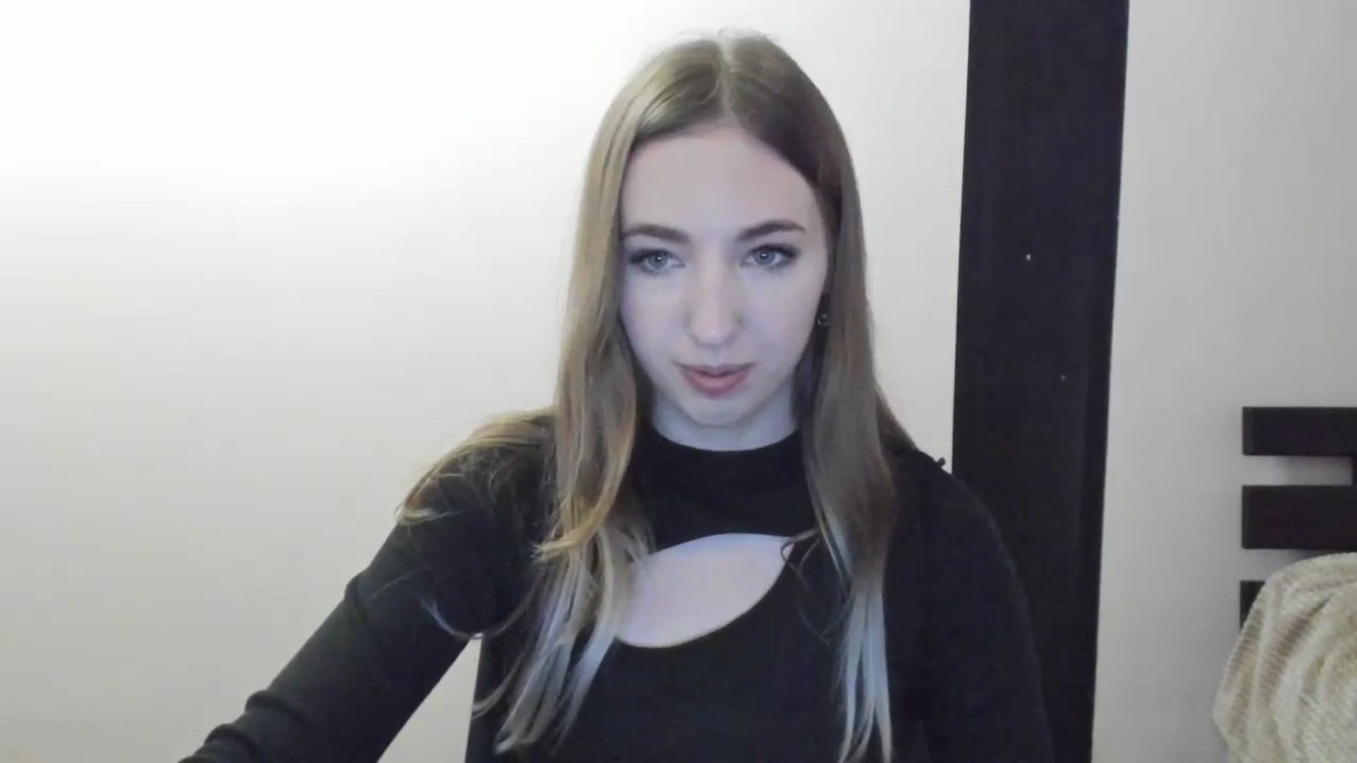 Gallery image thumbnail from Skyyyy's myfreecams stream on, 04/21/2024, 13:55 image 16 of 20