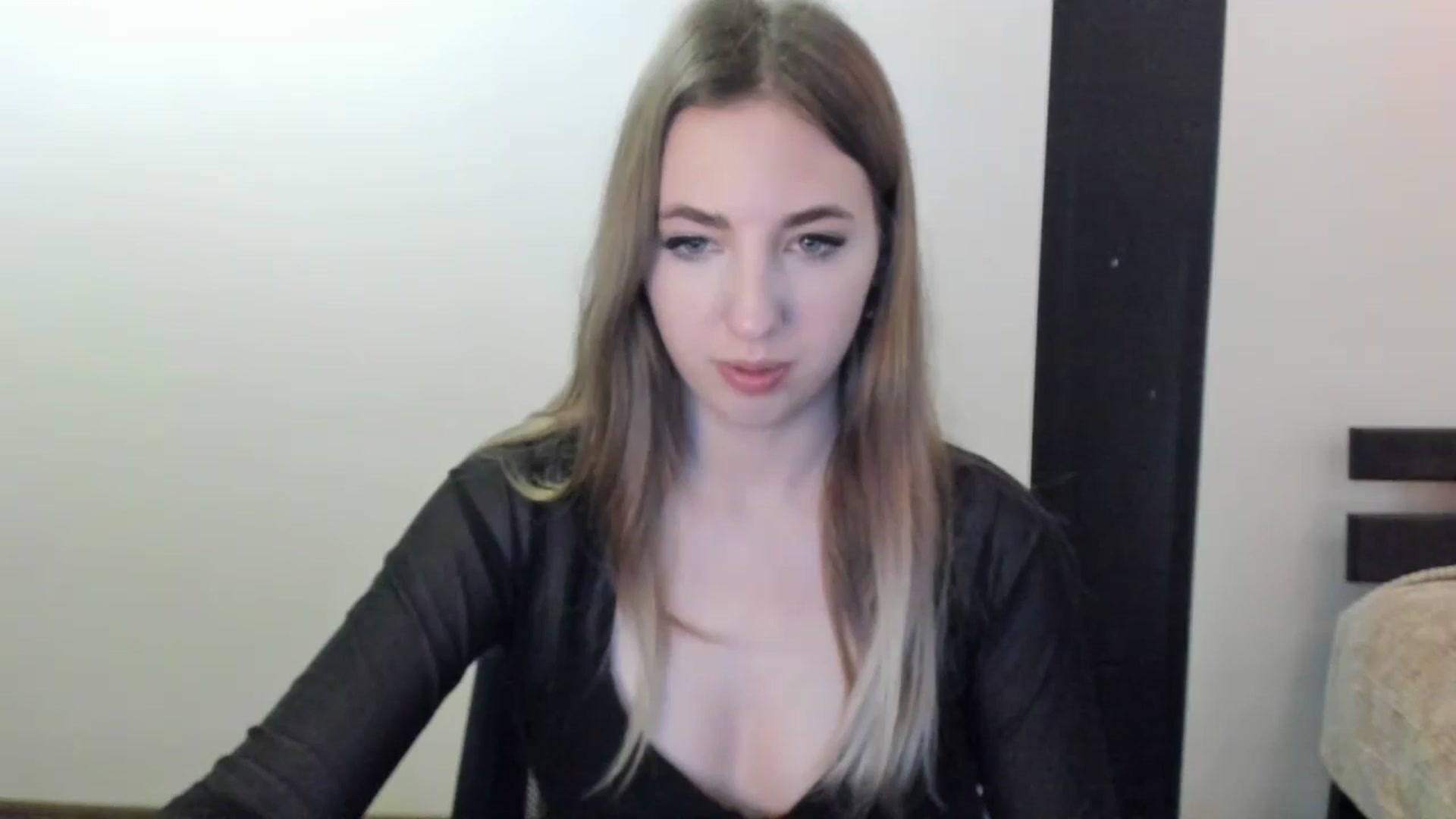 Gallery image thumbnail from Skyyyy's myfreecams stream on, 04/25/2024, 16:44 image 2 of 20