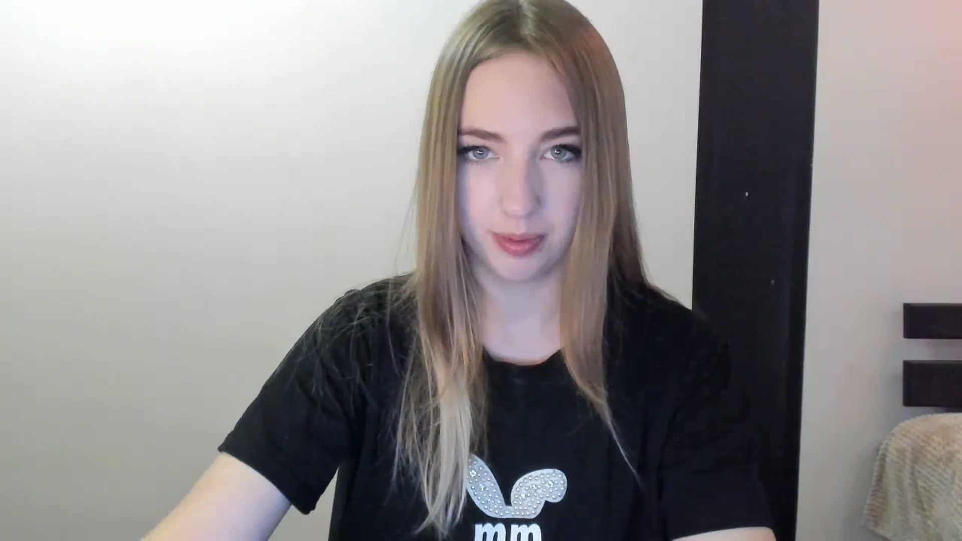 Gallery image thumbnail from Skyyyy's myfreecams stream on, 04/27/2024, 16:31 image 5 of 20