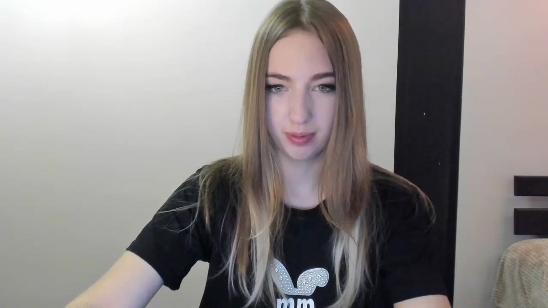 Gallery image thumbnail from Skyyyy's myfreecams stream on, 04/27/2024, 16:31 image 19 of 20