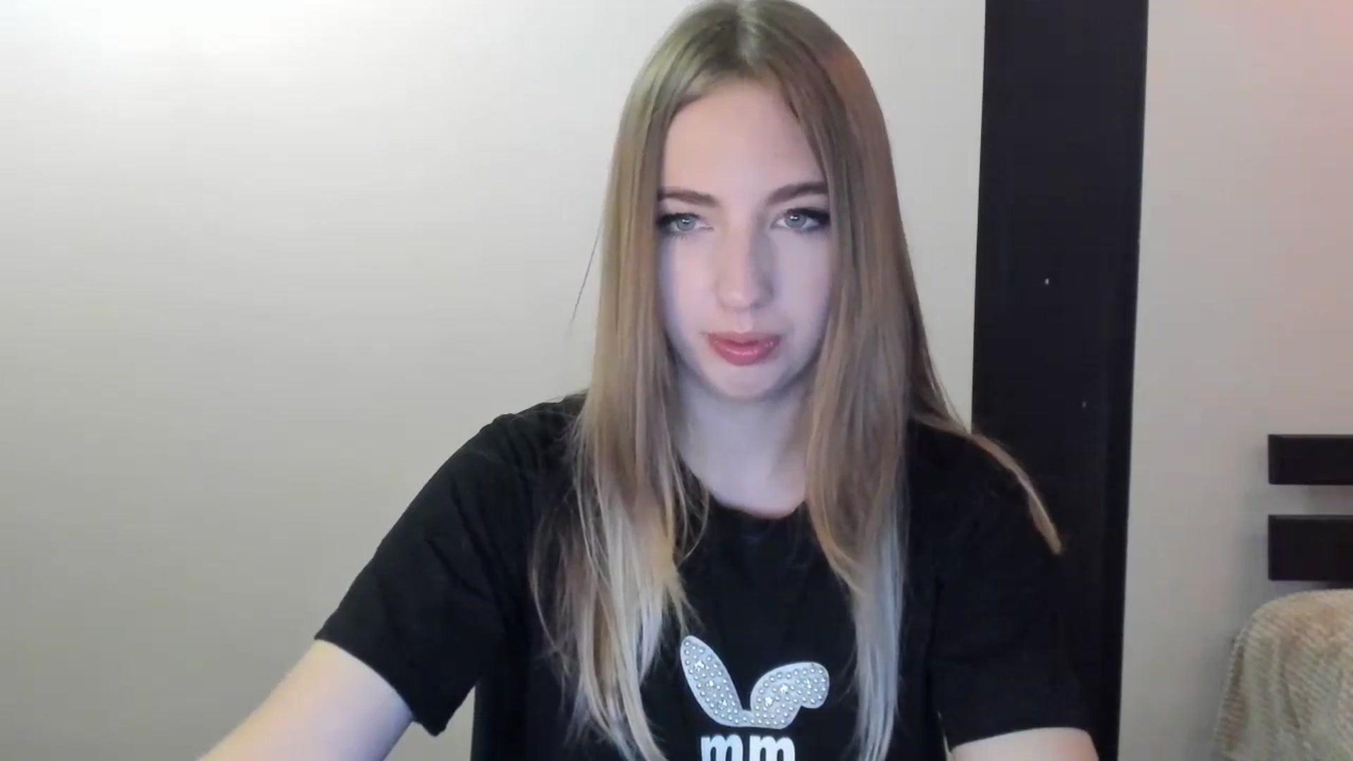 Gallery image thumbnail from Skyyyy's myfreecams stream on, 04/27/2024, 17:09 image 7 of 20