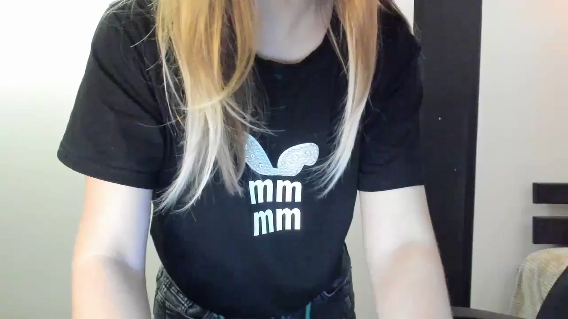 Gallery image thumbnail from Skyyyy's myfreecams stream on, 04/27/2024, 17:09 image 16 of 20