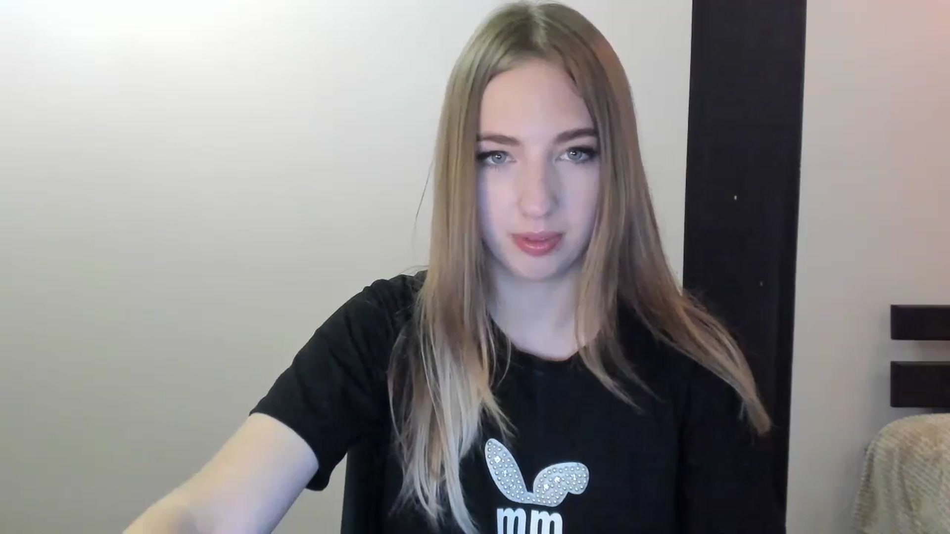 Gallery image thumbnail from Skyyyy's myfreecams stream on, 04/27/2024, 17:09 image 5 of 20