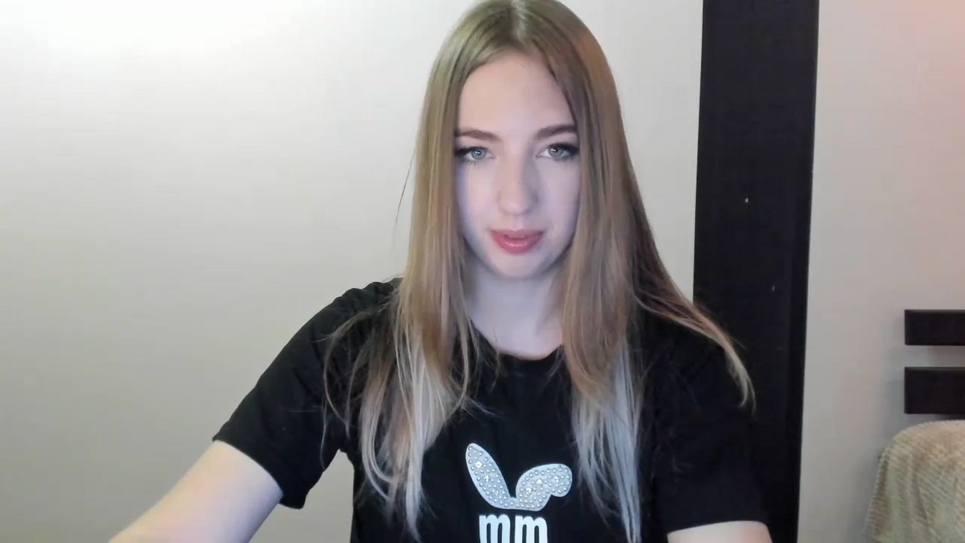 Gallery image thumbnail from Skyyyy's myfreecams stream on, 04/27/2024, 17:09 image 3 of 20