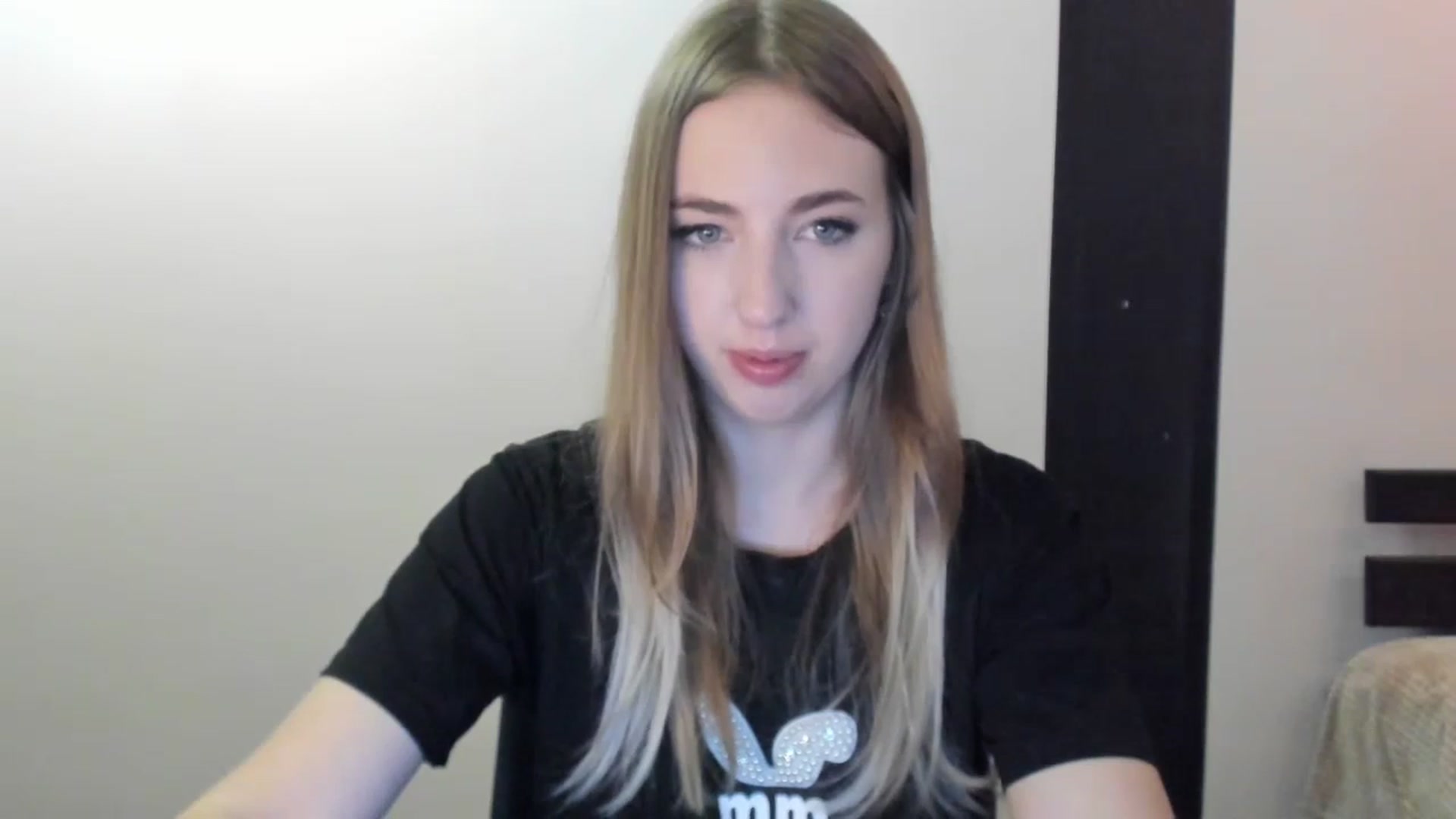 Gallery image thumbnail from Skyyyy's myfreecams stream on, 04/27/2024, 17:09 image 12 of 20