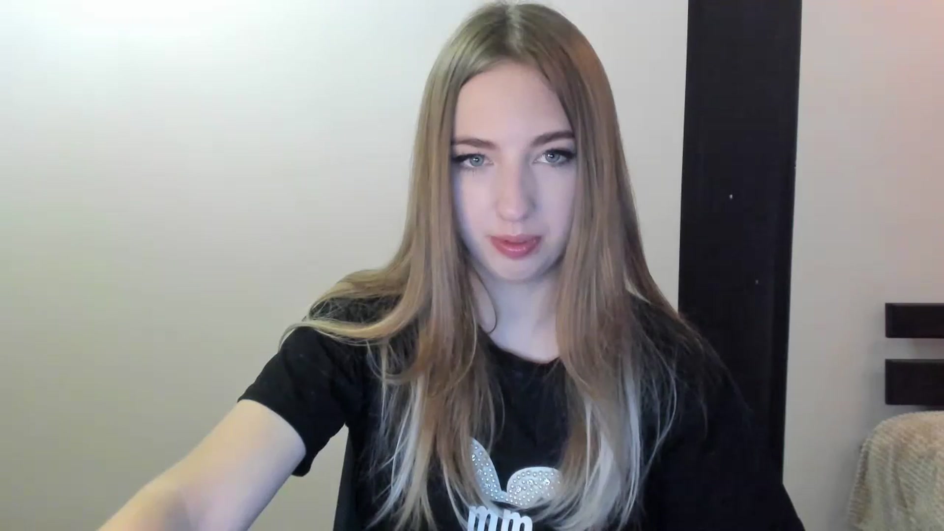Gallery image thumbnail from Skyyyy's myfreecams stream on, 04/27/2024, 17:09 image 2 of 20