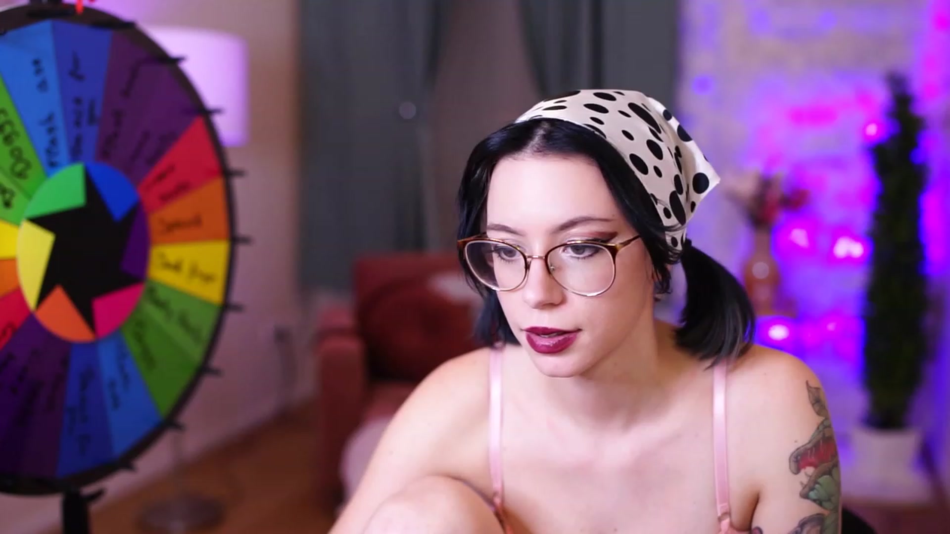 Gallery image thumbnail from Slamodo's myfreecams stream on, 11/17/2022, 20:19 image 14 of 20