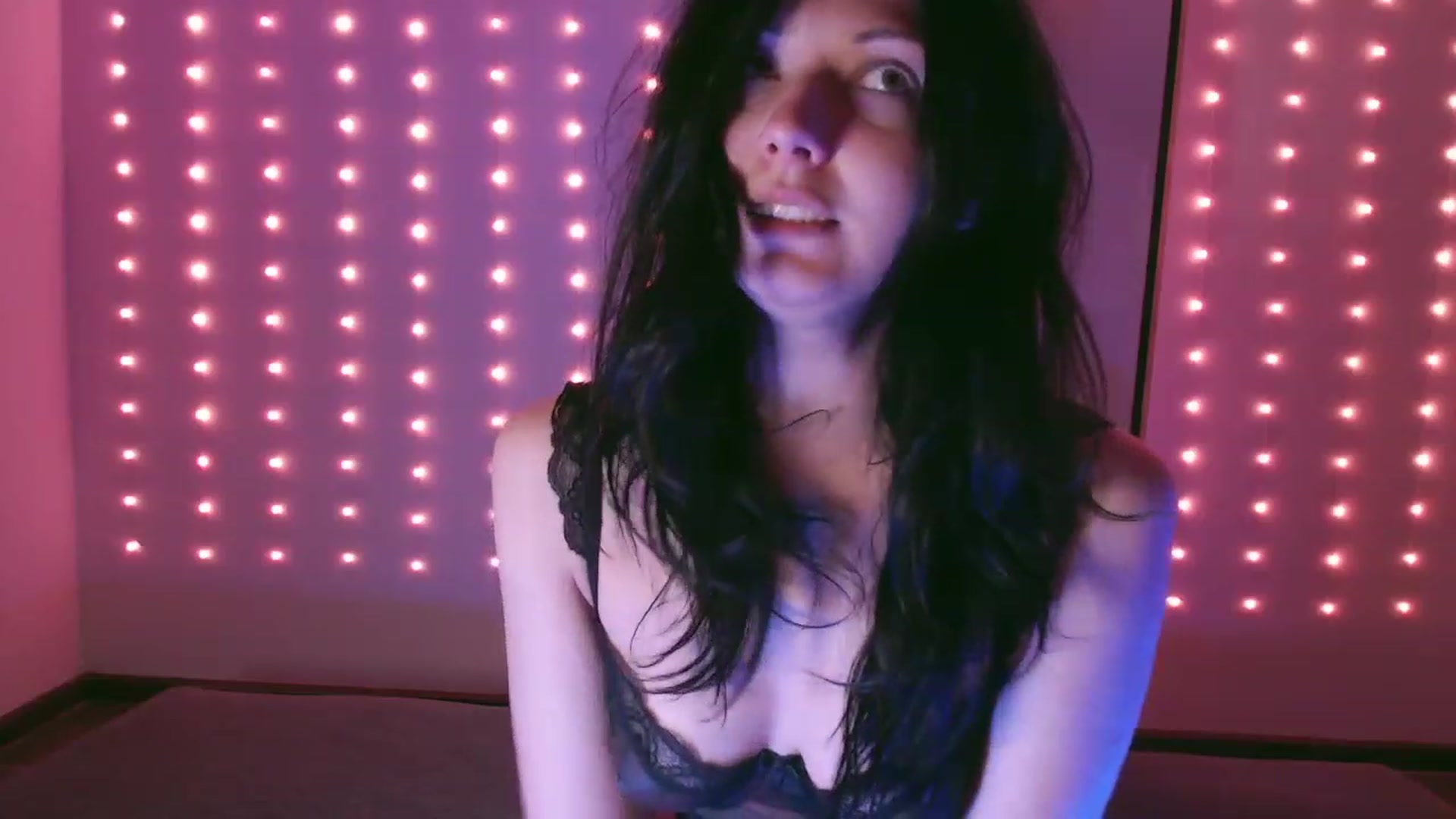 Gallery image thumbnail from SlavicGf's myfreecams stream on, 01/28/2024, 05:39 image 19 of 20