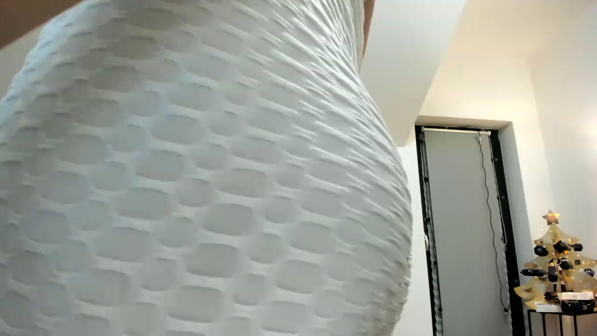 Gallery image thumbnail from SleepLateClub's myfreecams stream on, 12/08/2022, 23:01 image 4 of 20
