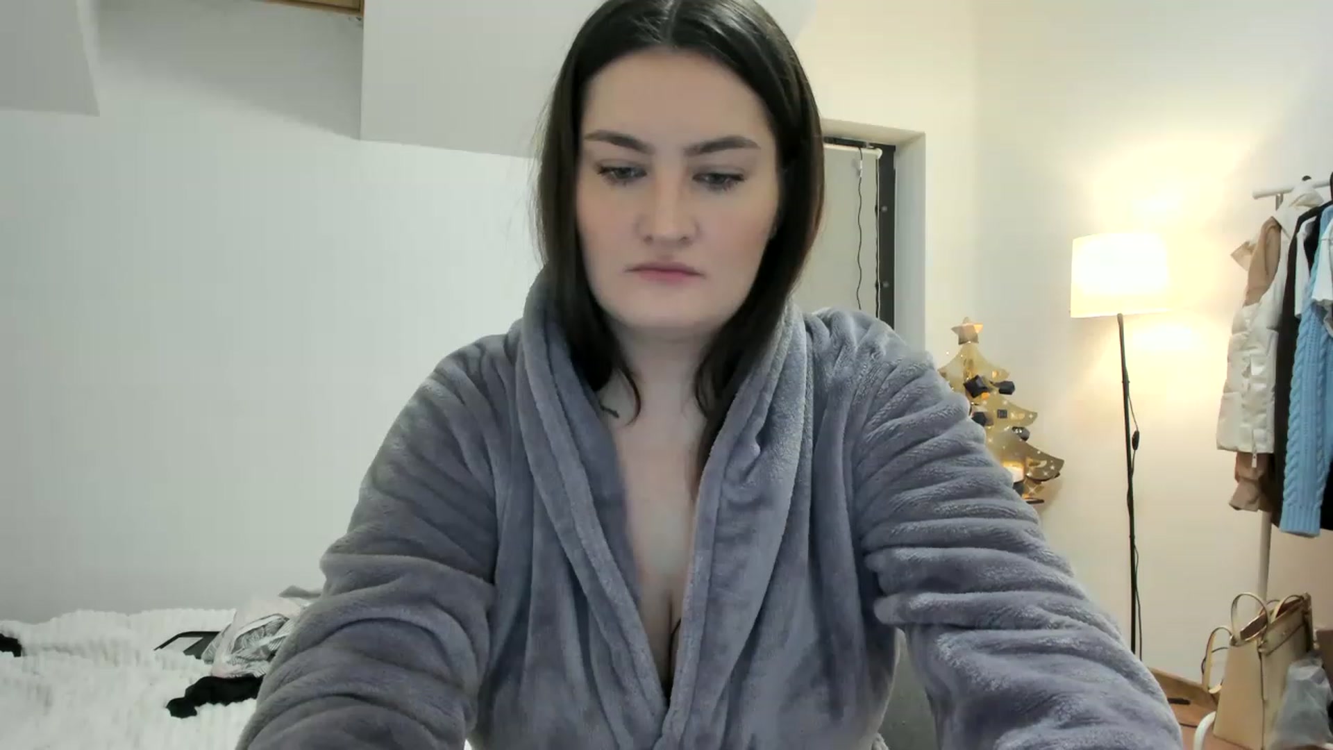 Gallery image thumbnail from SleepLateClub's myfreecams stream on, 12/09/2022, 24:10 image 11 of 20