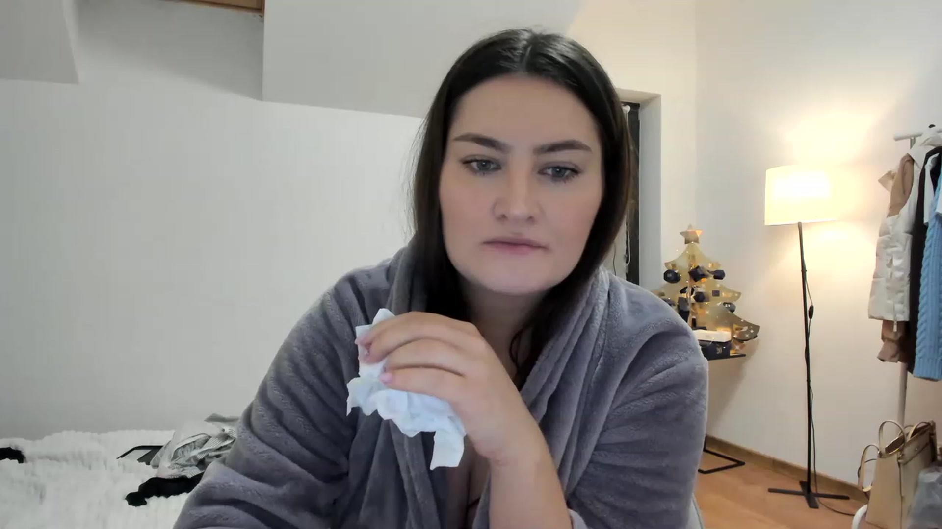 Gallery image thumbnail from SleepLateClub's myfreecams stream on, 12/09/2022, 24:10 image 13 of 20