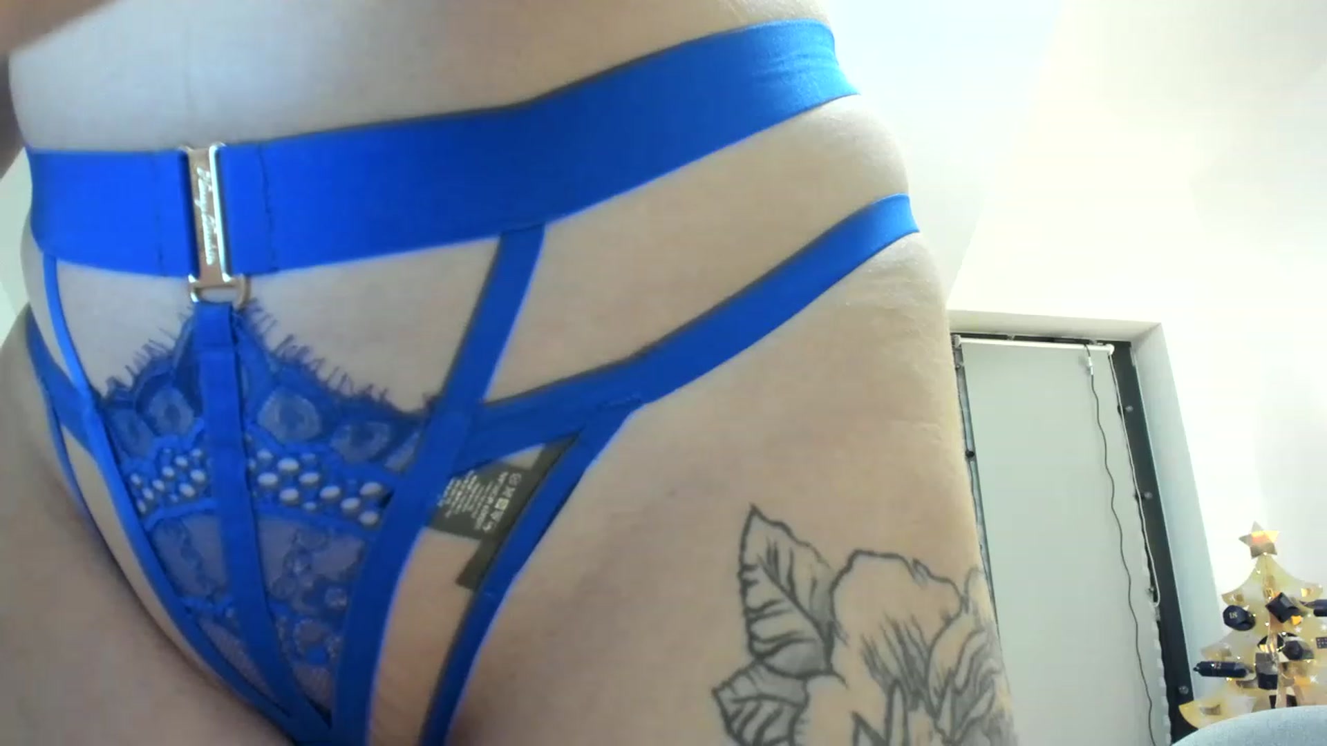 Gallery image thumbnail from SleepLateClub's myfreecams stream on, 12/09/2022, 01:05 image 11 of 20