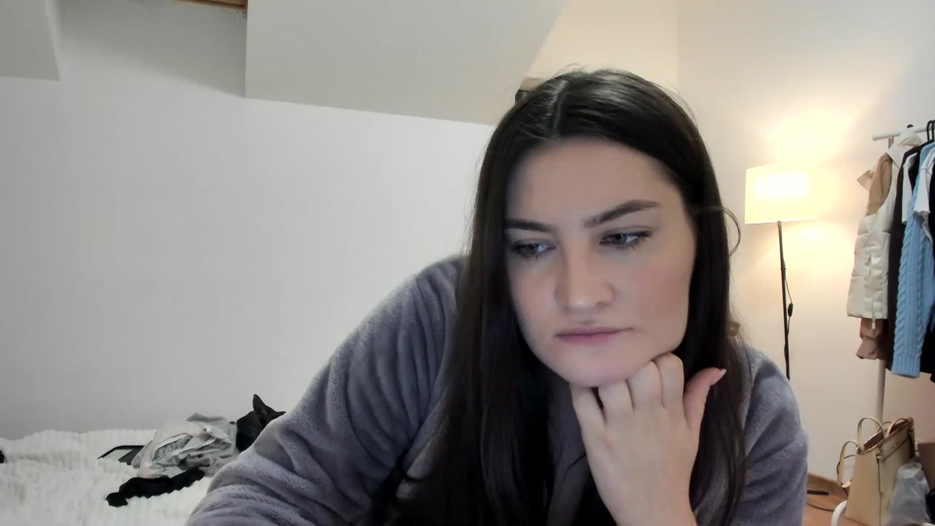 Gallery image thumbnail from SleepLateClub's myfreecams stream on, 12/09/2022, 01:05 image 1 of 20