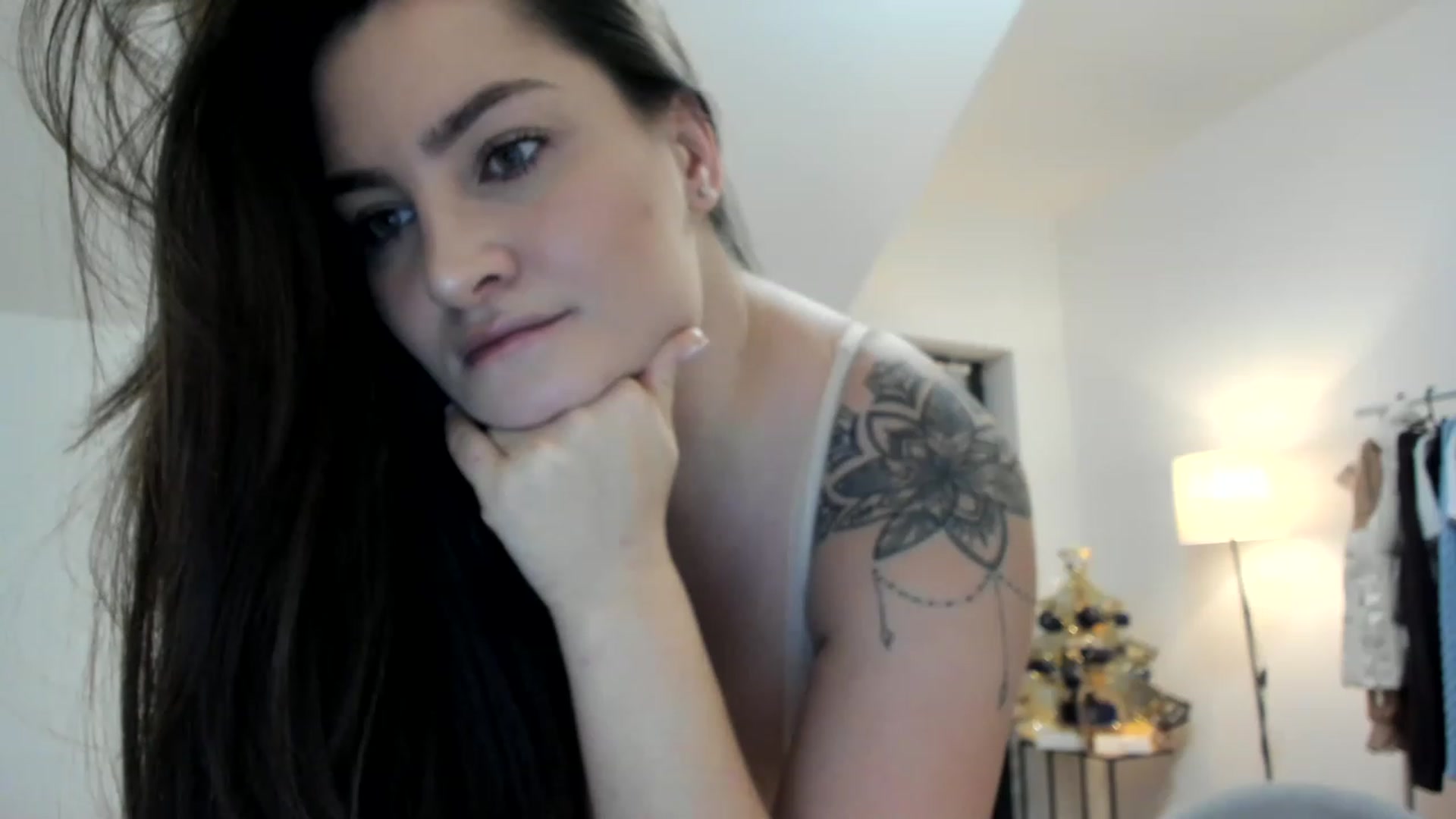 Gallery image thumbnail from SleepLateClub's myfreecams stream on, 12/11/2022, 22:38 image 2 of 20