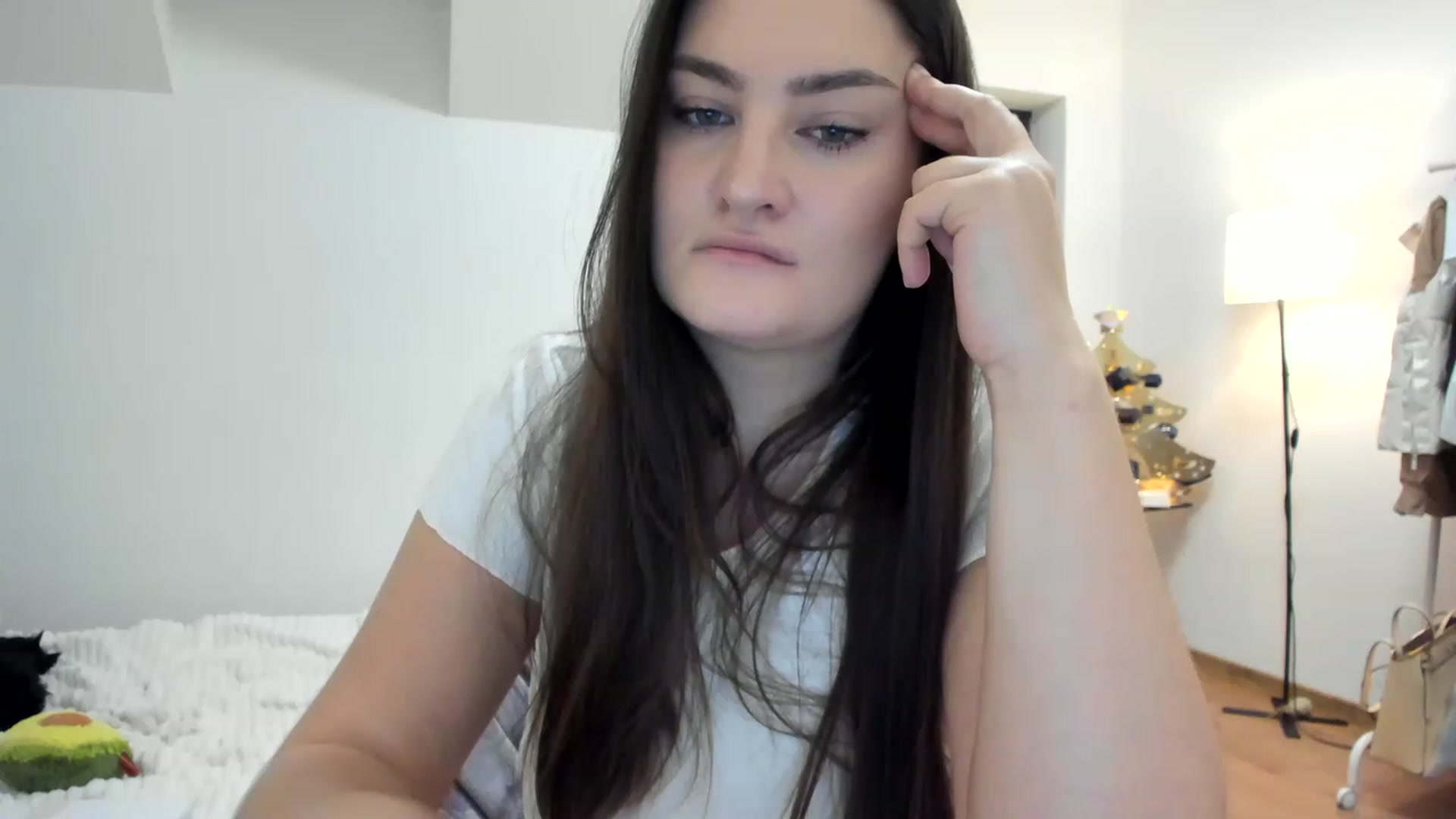 Gallery image thumbnail from SleepLateClub's myfreecams stream on, 12/12/2022, 24:00 image 10 of 20