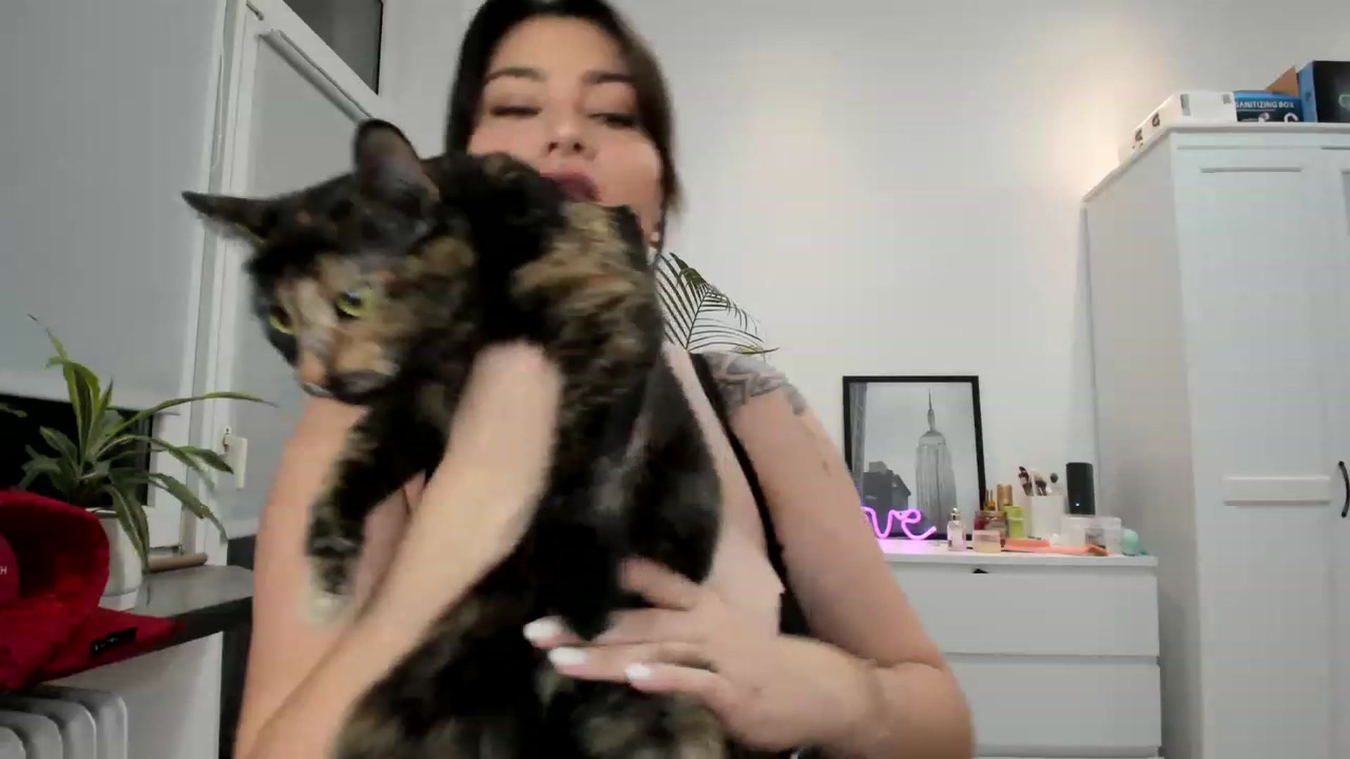 Gallery image thumbnail from SleepLateClub's myfreecams stream on, 01/07/2023, 21:54 image 18 of 20