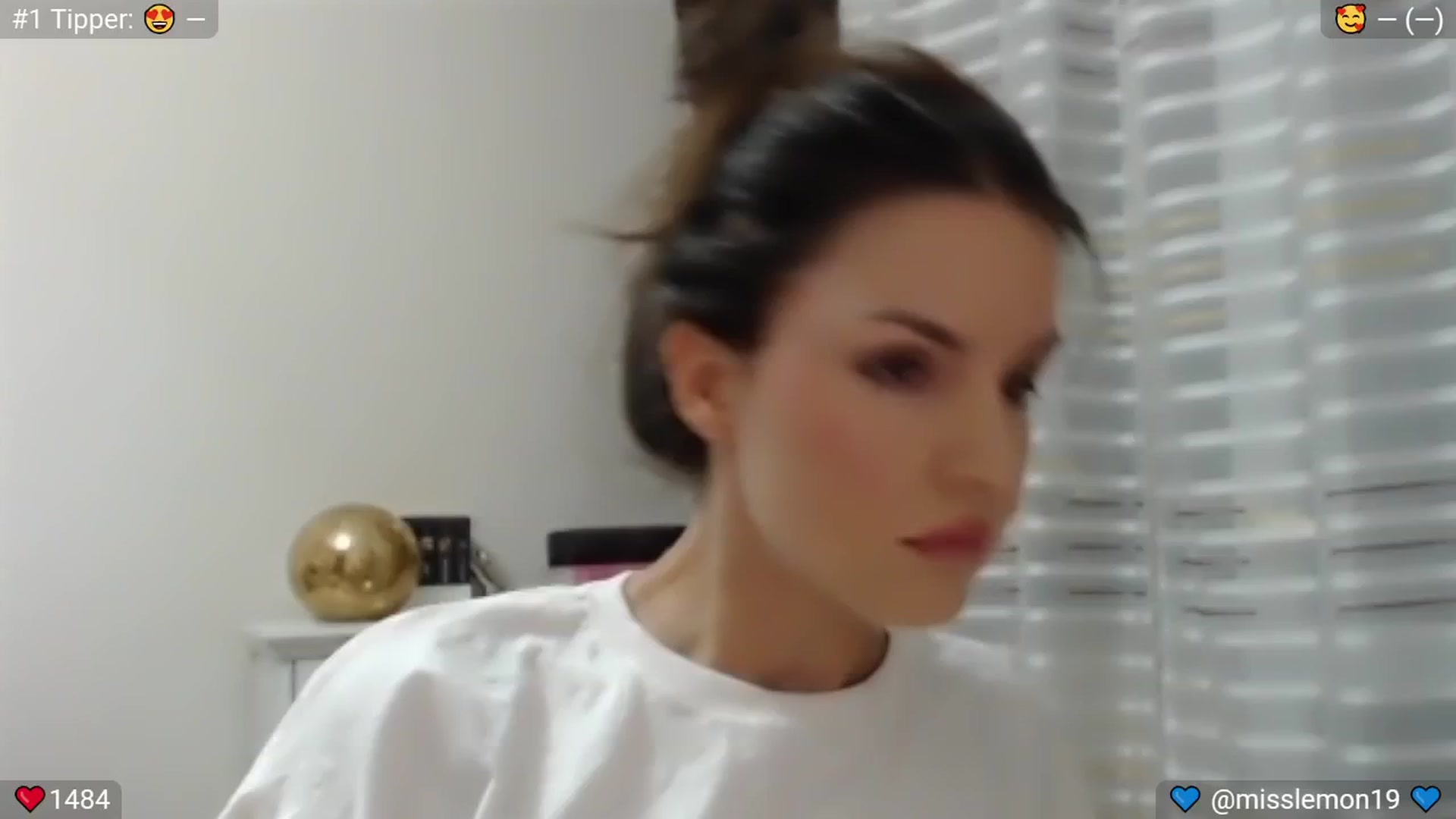 Gallery image thumbnail from SleepyGirl's myfreecams stream on, 08/17/2024, 22:32 image 1 of 20