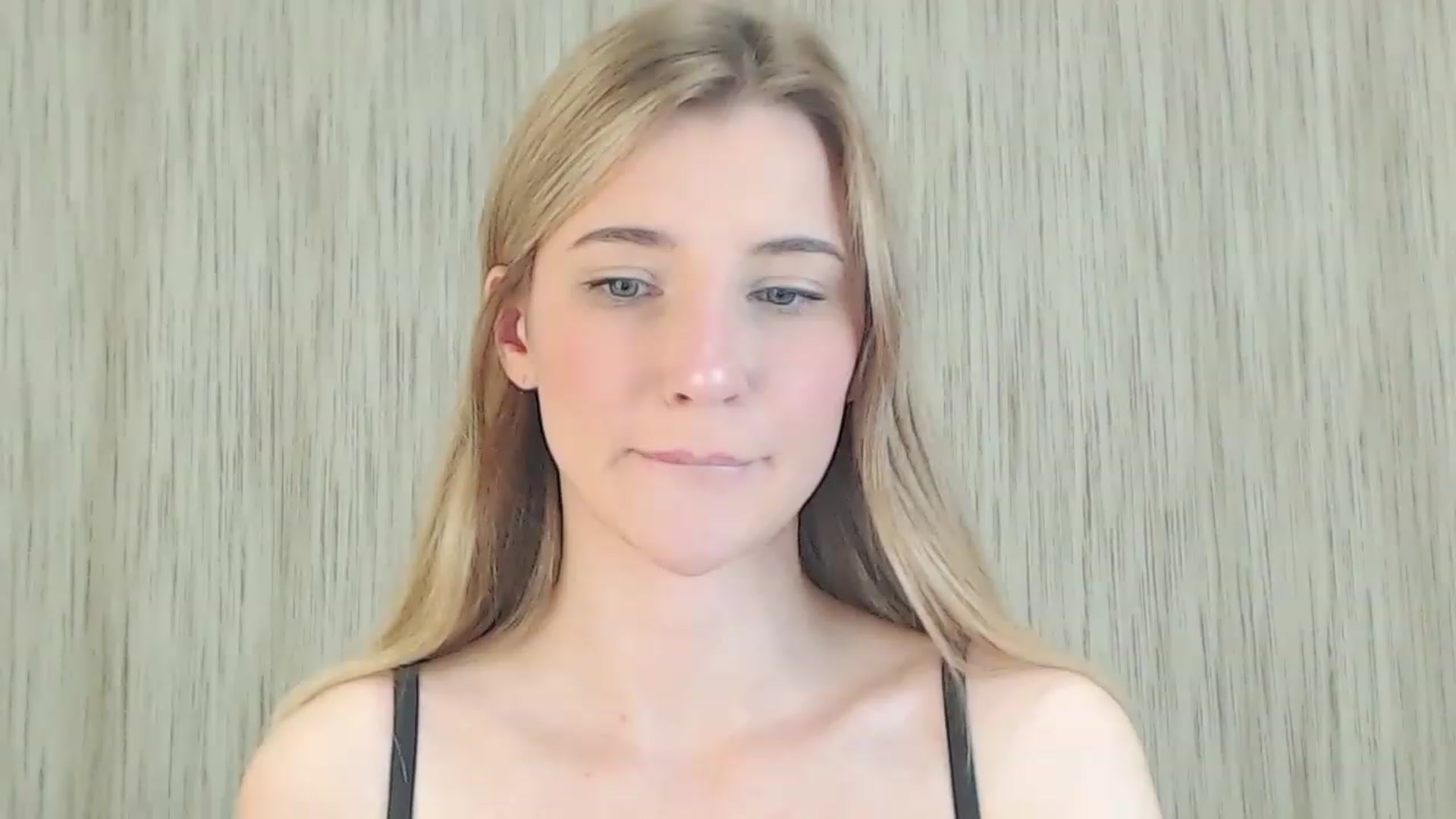 Gallery image thumbnail from Sleepy_AF's myfreecams stream on, 11/15/2022, 15:23 image 10 of 20
