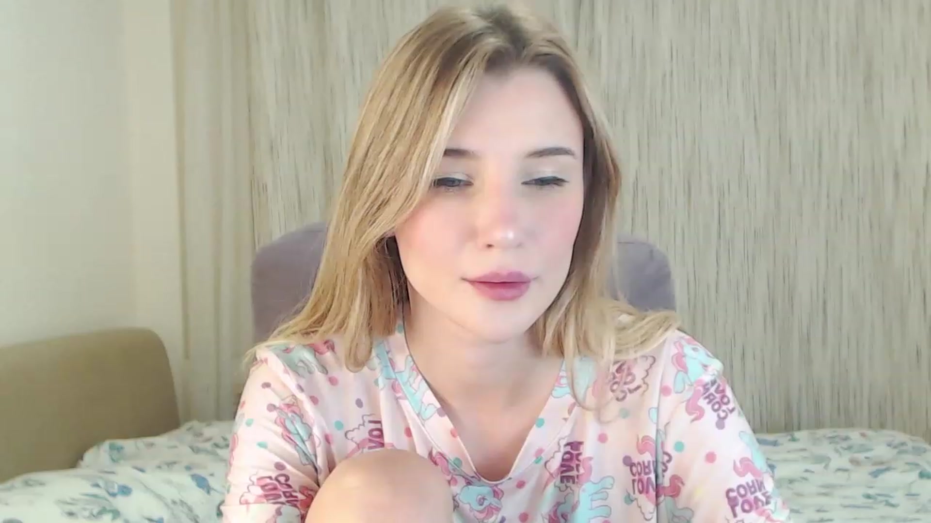 Gallery image thumbnail from Sleepy_AF's myfreecams stream on, 11/26/2022, 18:55 image 5 of 20
