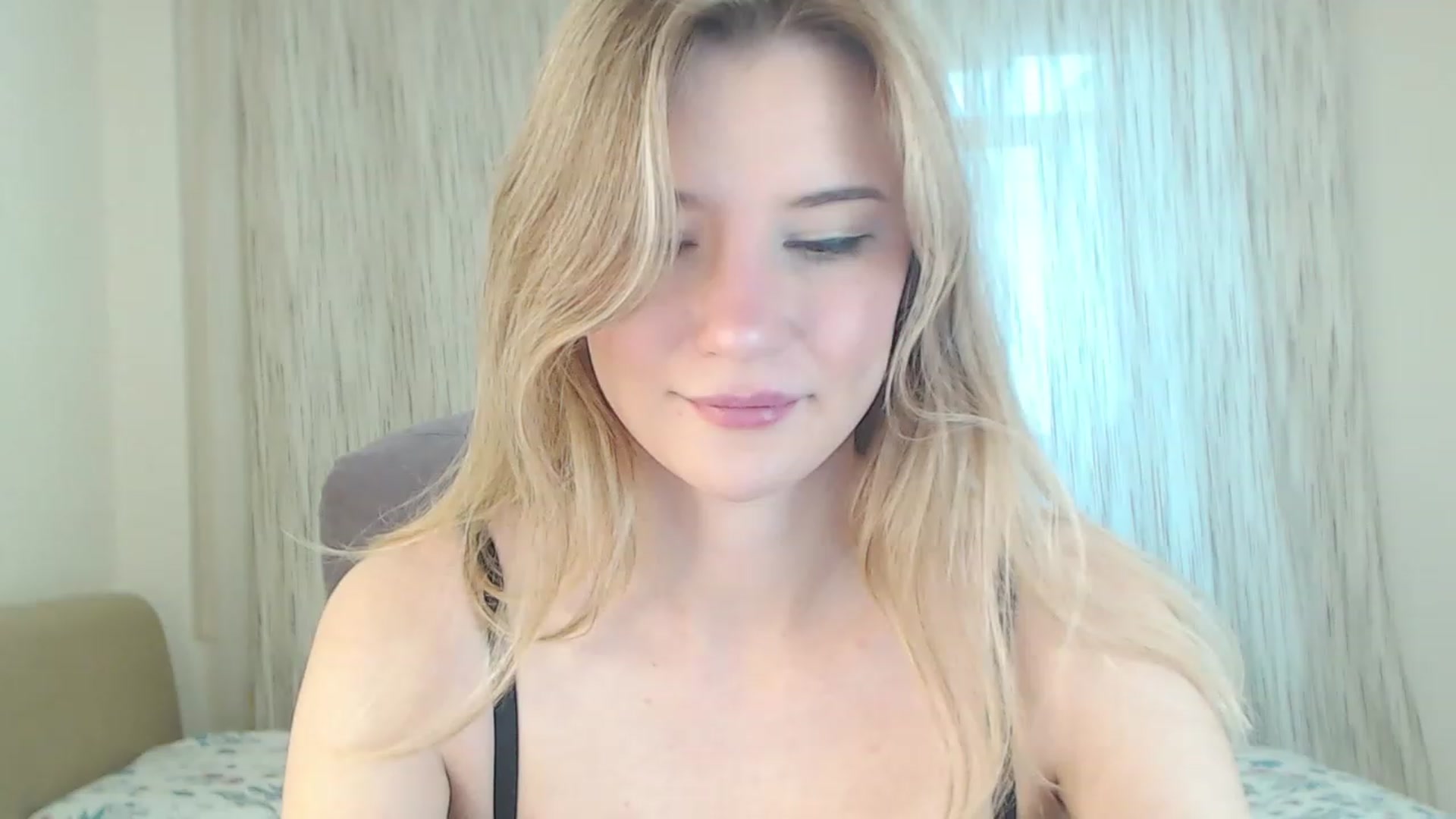 Gallery image thumbnail from Sleepy_AF's myfreecams stream on, 11/29/2022, 07:41 image 14 of 20