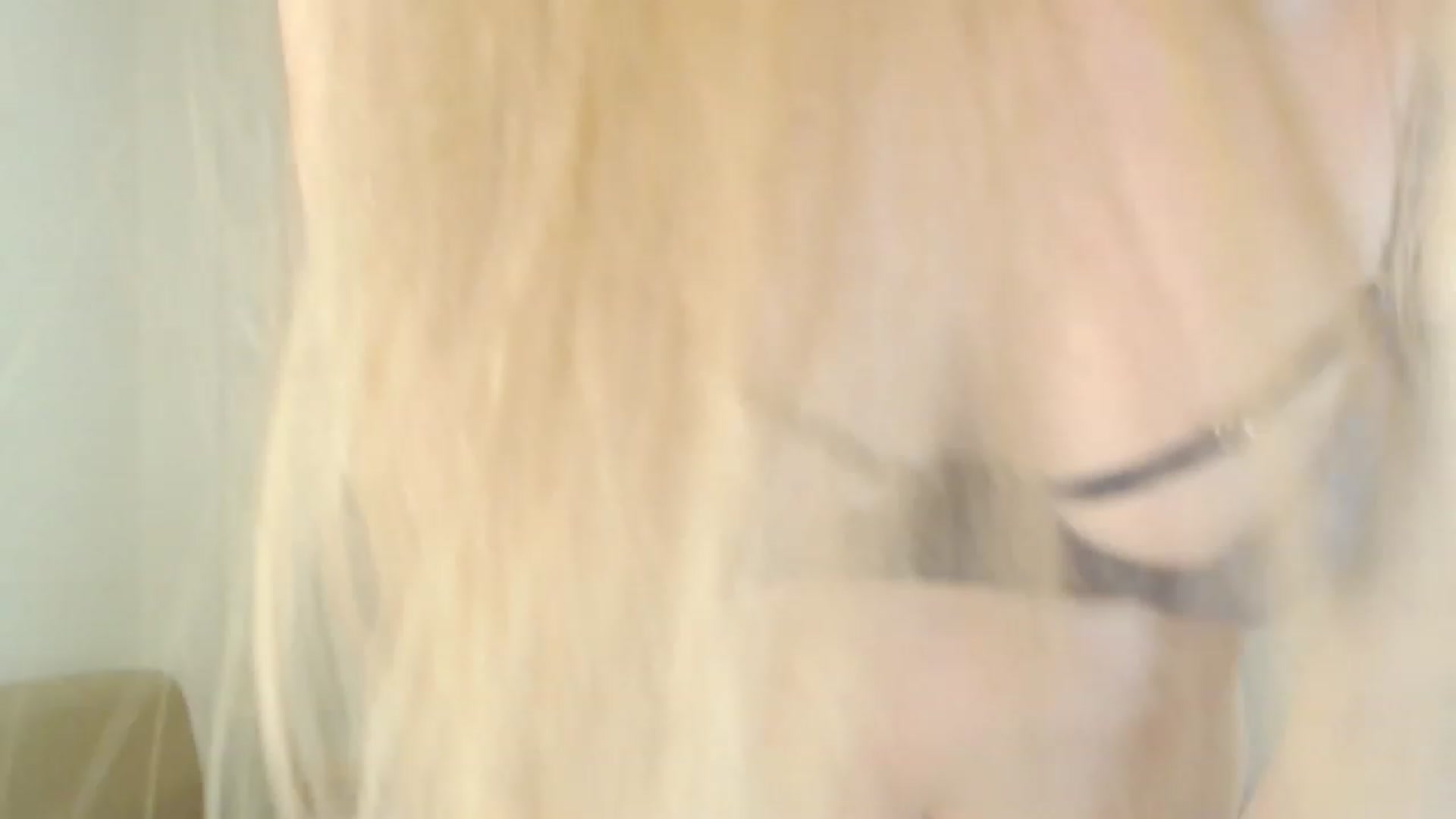 Gallery image thumbnail from Sleepy_AF's myfreecams stream on, 12/09/2022, 06:55 image 18 of 20