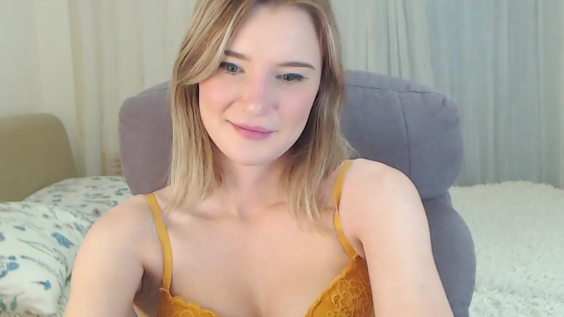 Gallery image thumbnail from Sleepy_AF's myfreecams stream on, 12/28/2022, 12:28 image 2 of 20