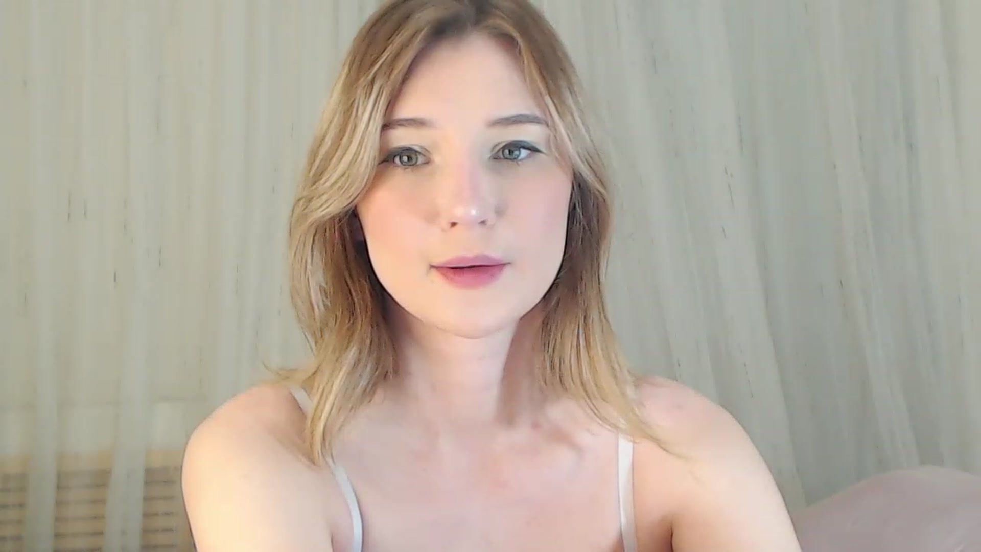 Gallery image thumbnail from Sleepy_AF's myfreecams stream on, 01/29/2023, 12:19 image 19 of 20