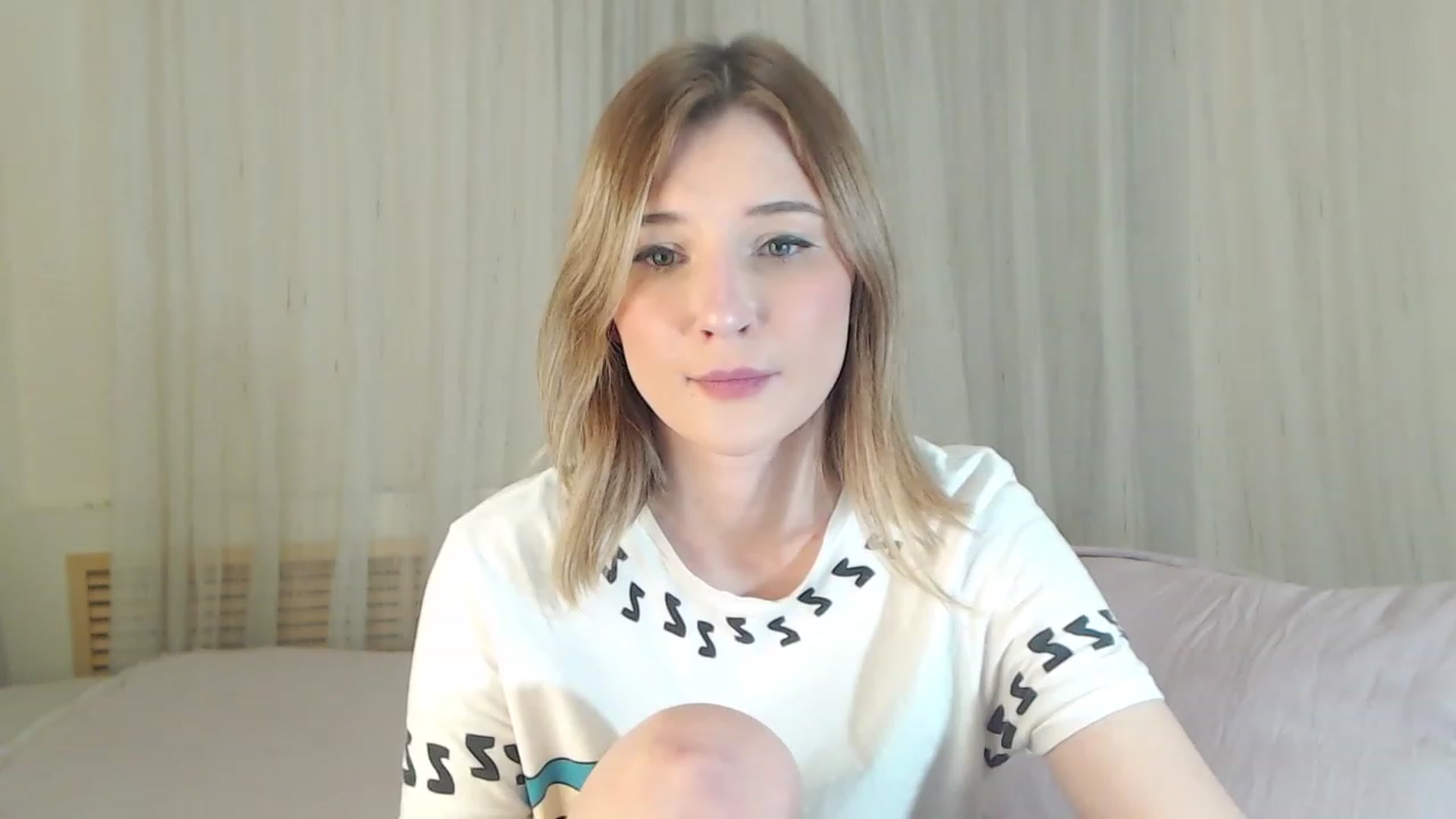 Gallery image thumbnail from Sleepy_AF's myfreecams stream on, 01/29/2023, 14:25 image 6 of 20