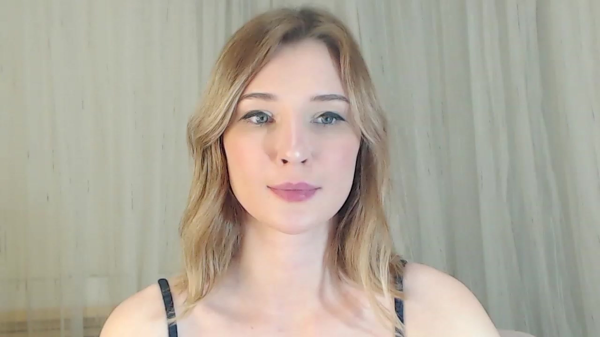 Gallery image thumbnail from Sleepy_AF's myfreecams stream on, 02/02/2023, 17:22 image 14 of 20