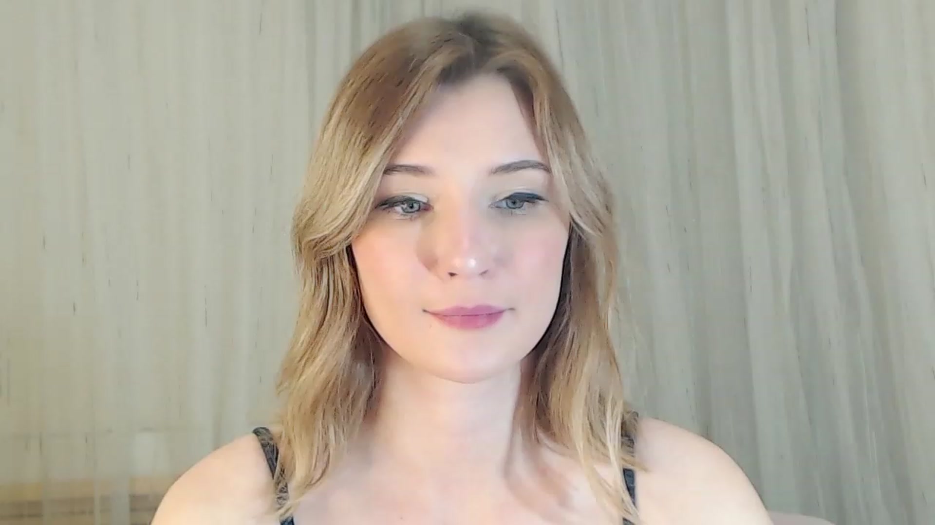 Gallery image thumbnail from Sleepy_AF's myfreecams stream on, 02/02/2023, 17:22 image 13 of 20