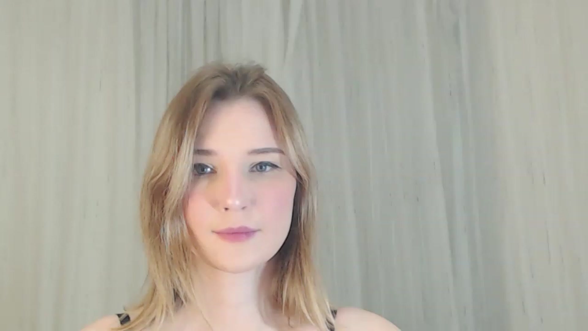 Gallery image thumbnail from Sleepy_AF's myfreecams stream on, 02/04/2023, 17:10 image 12 of 20