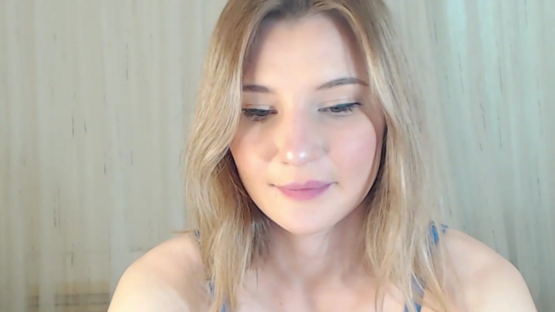 Gallery image thumbnail from Sleepy_AF's myfreecams stream on, 02/08/2023, 07:28 image 19 of 20