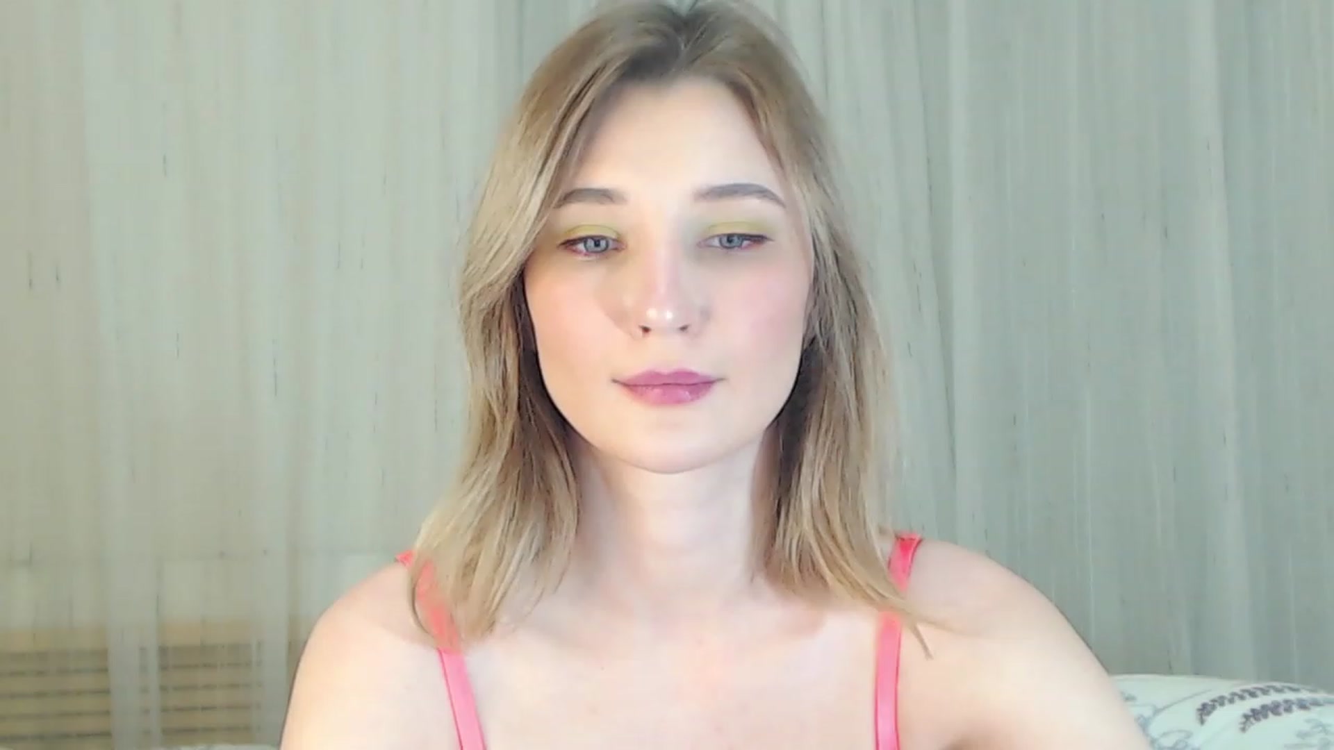 Gallery image thumbnail from Sleepy_AF's myfreecams stream on, 02/12/2023, 15:16 image 12 of 20