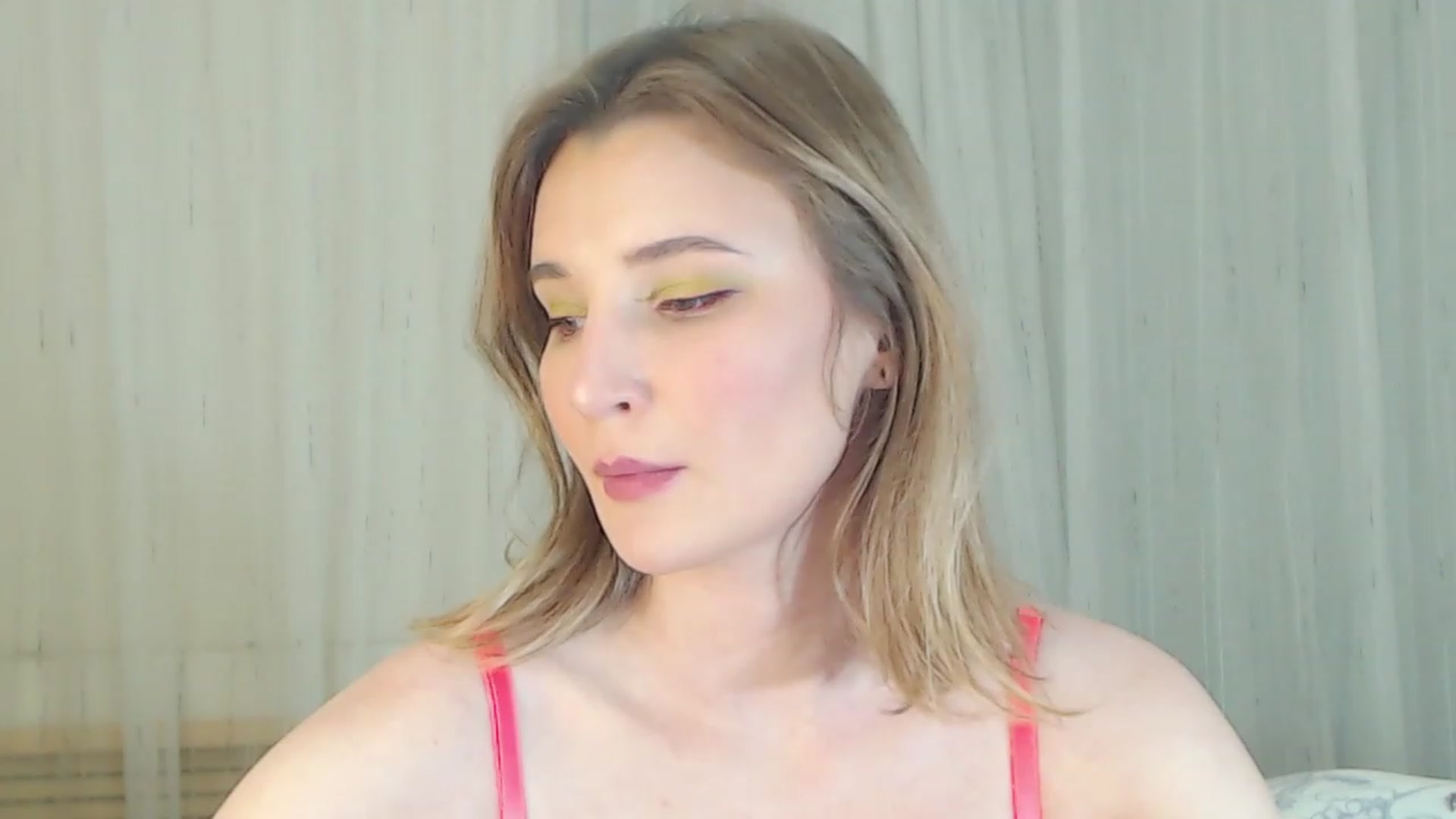 Gallery image thumbnail from Sleepy_AF's myfreecams stream on, 02/12/2023, 16:33 image 20 of 20