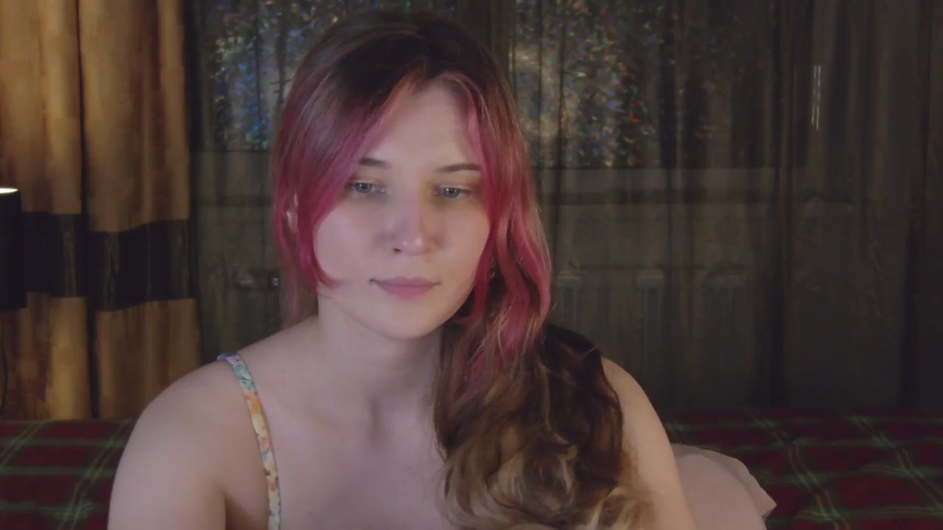 Gallery image thumbnail from Sleepy_AF's myfreecams stream on, 10/15/2024, 18:17 image 17 of 20