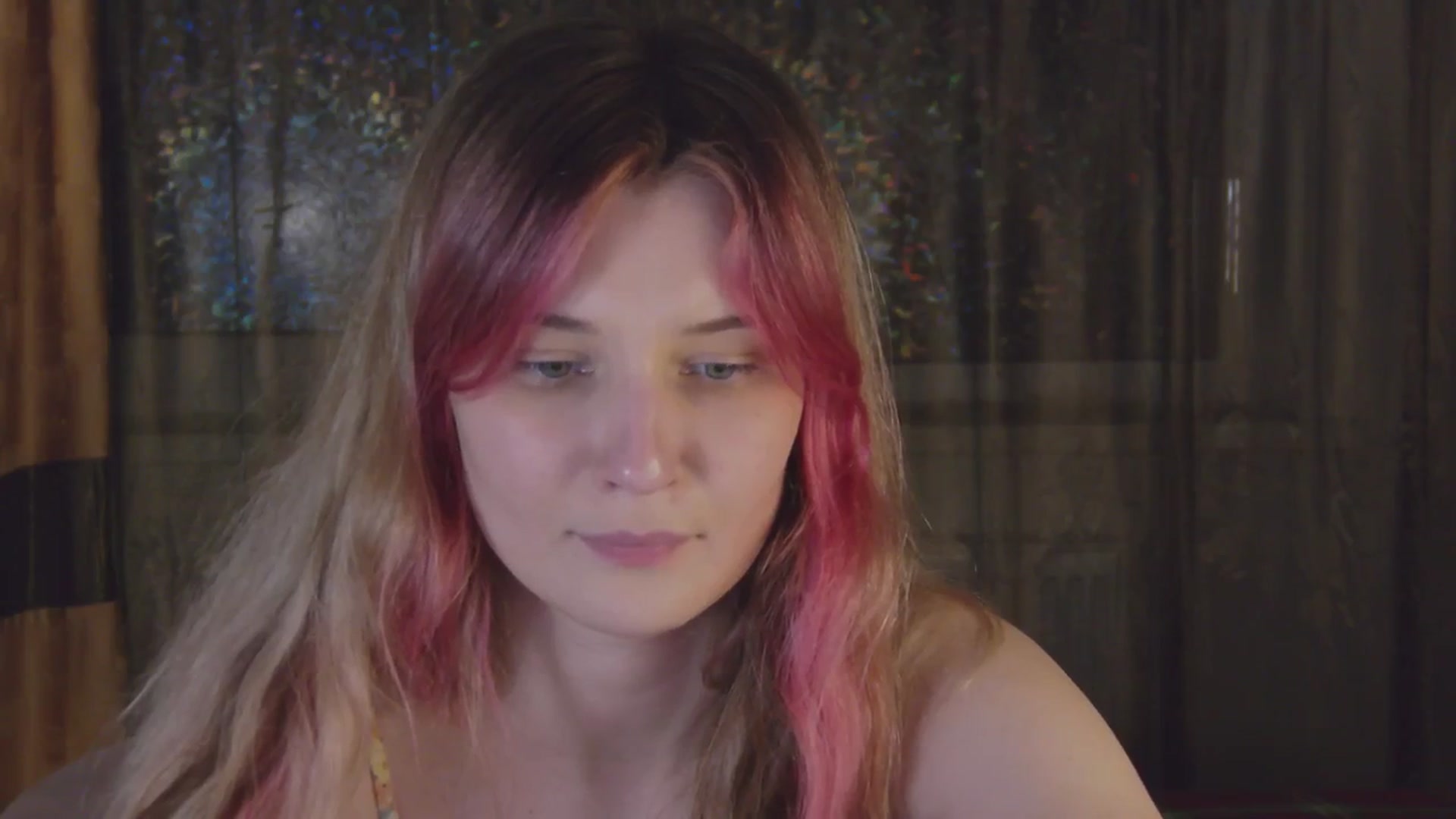 Gallery image thumbnail from Sleepy_AF's myfreecams stream on, 10/15/2024, 18:17 image 9 of 20
