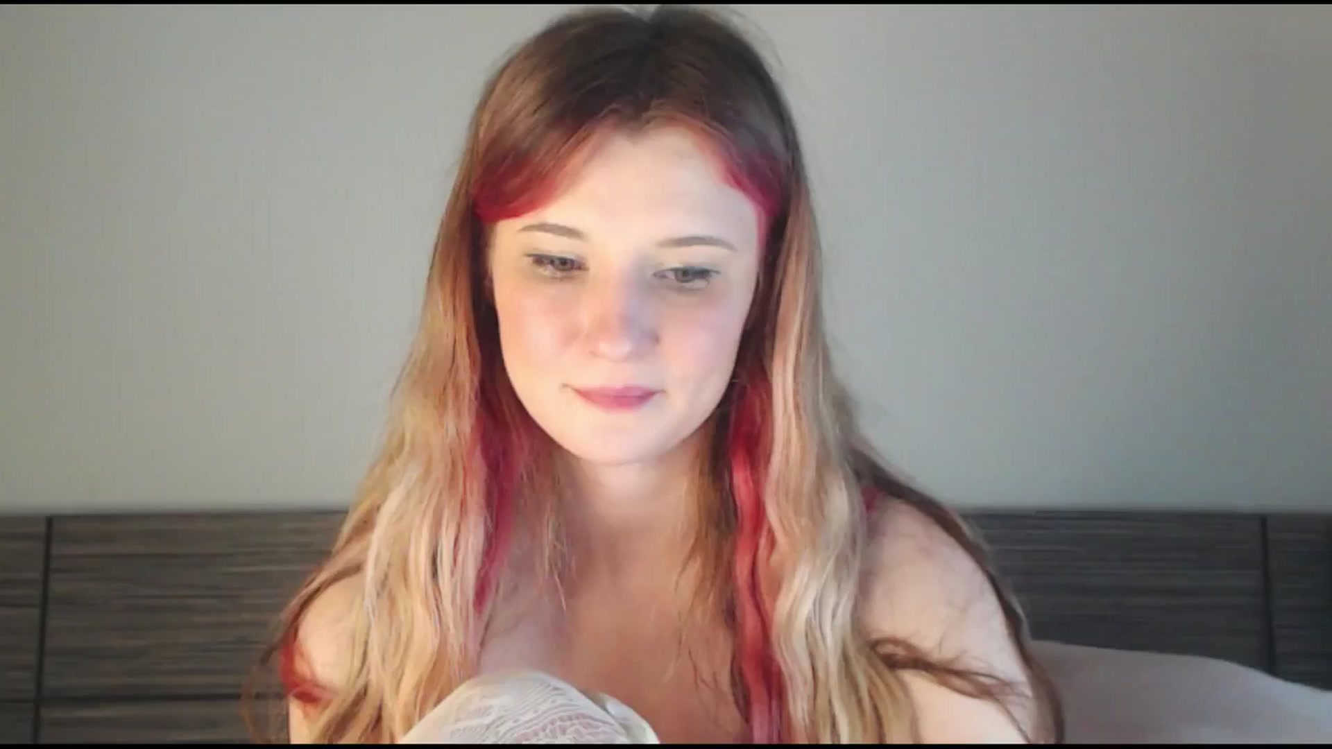 Gallery image thumbnail from Sleepy_AF's myfreecams stream on, 10/18/2024, 16:01 image 10 of 20