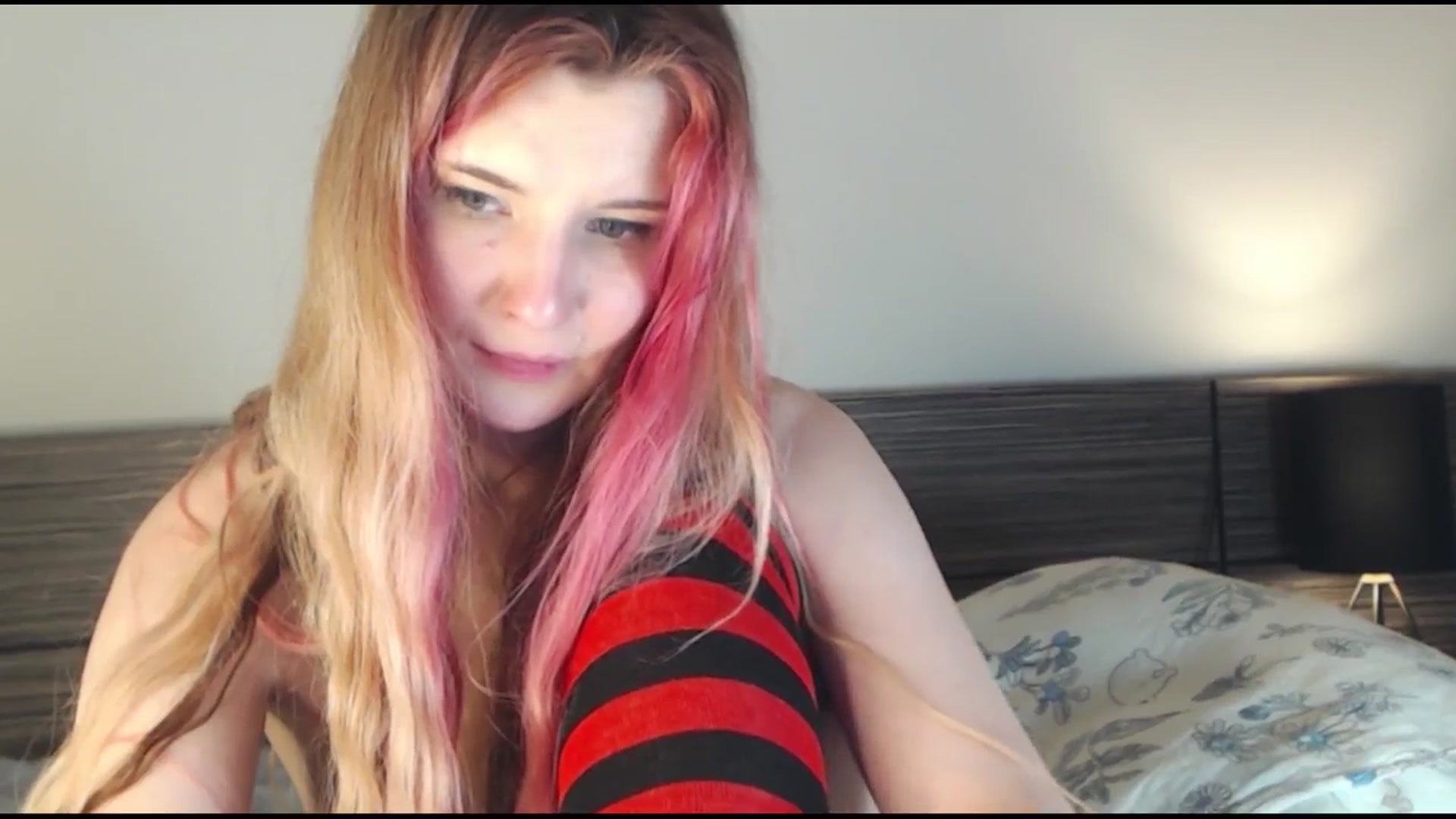 Gallery image thumbnail from Sleepy_AF's myfreecams stream on, 11/02/2024, 15:25 image 12 of 20