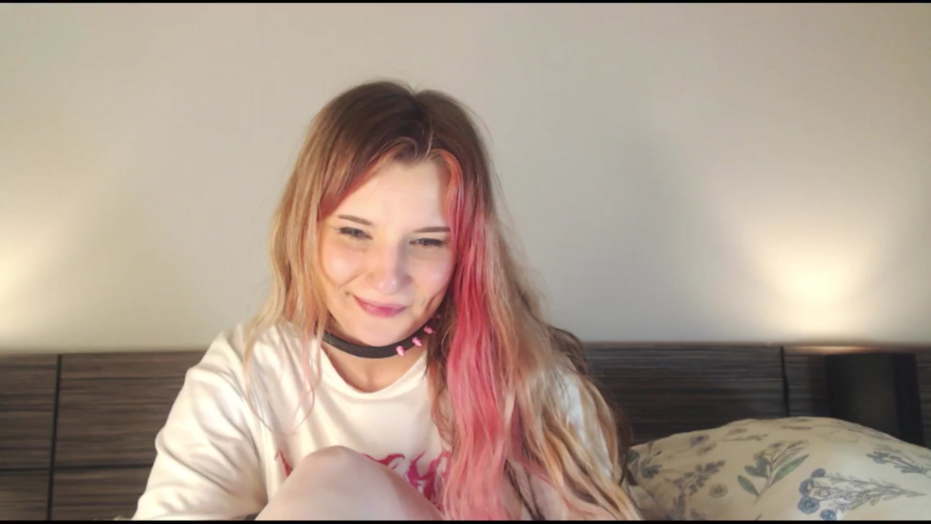 Gallery image thumbnail from Sleepy_AF's myfreecams stream on, 11/03/2024, 16:45 image 14 of 20