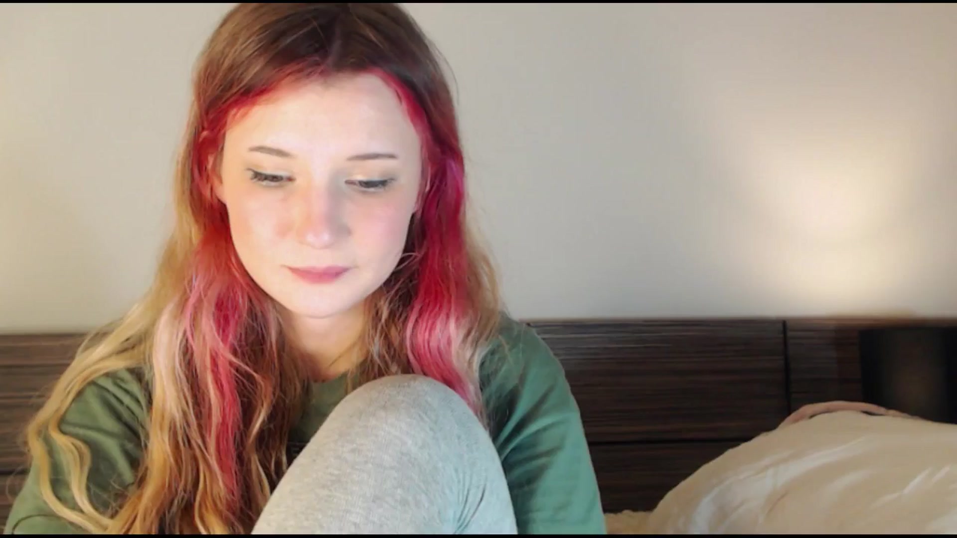Gallery image thumbnail from Sleepy_AF's myfreecams stream on, 11/07/2024, 18:23 image 16 of 20