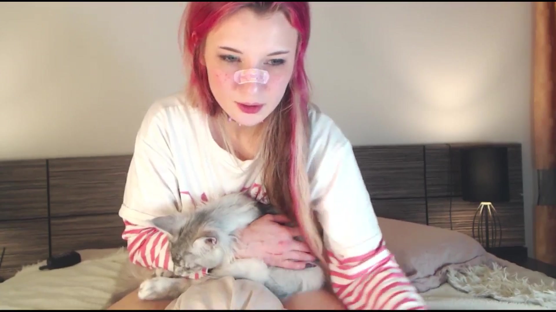 Gallery image thumbnail from Sleepy_AF's myfreecams stream on, 11/27/2024, 02:11 image 7 of 20