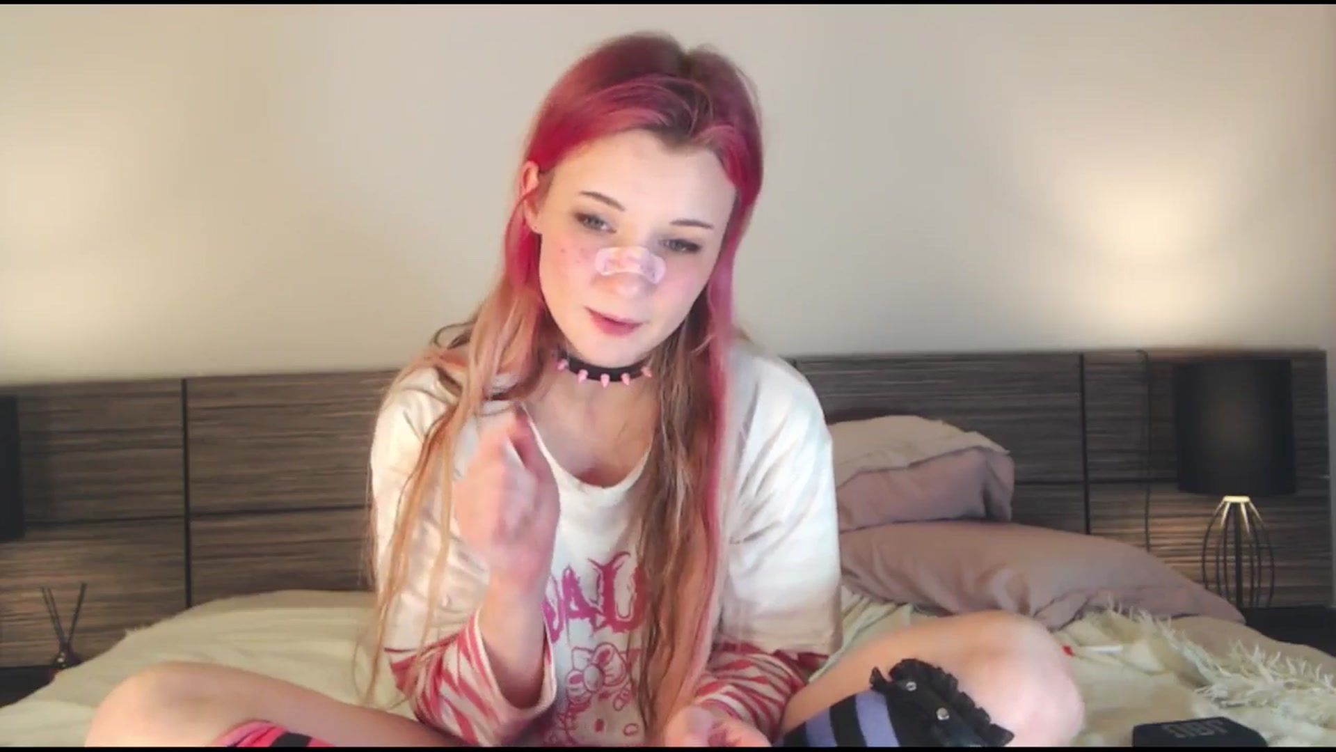 Gallery image thumbnail from Sleepy_AF's myfreecams stream on, 11/27/2024, 02:11 image 14 of 20