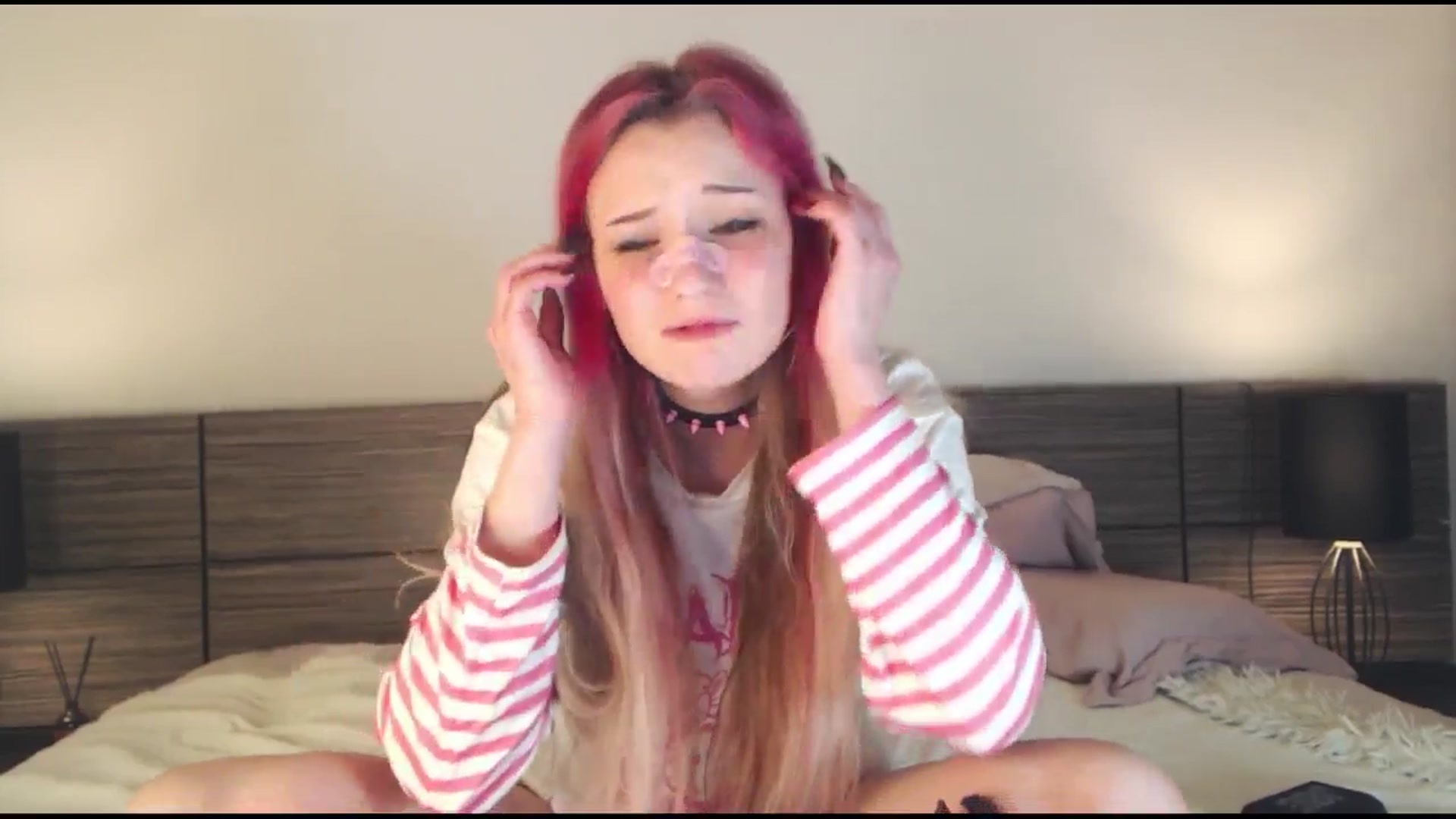 Gallery image thumbnail from Sleepy_AF's myfreecams stream on, 11/27/2024, 02:11 image 18 of 20