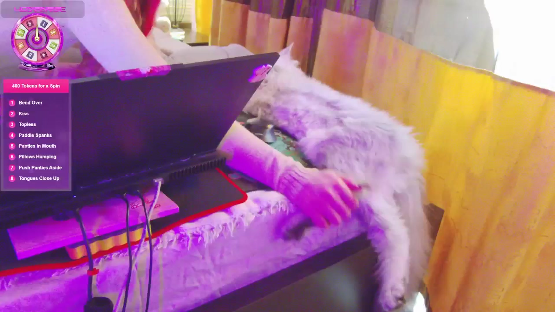 Gallery image thumbnail from Sleepy_AF's myfreecams stream on, 12/14/2024, 02:53 image 6 of 20