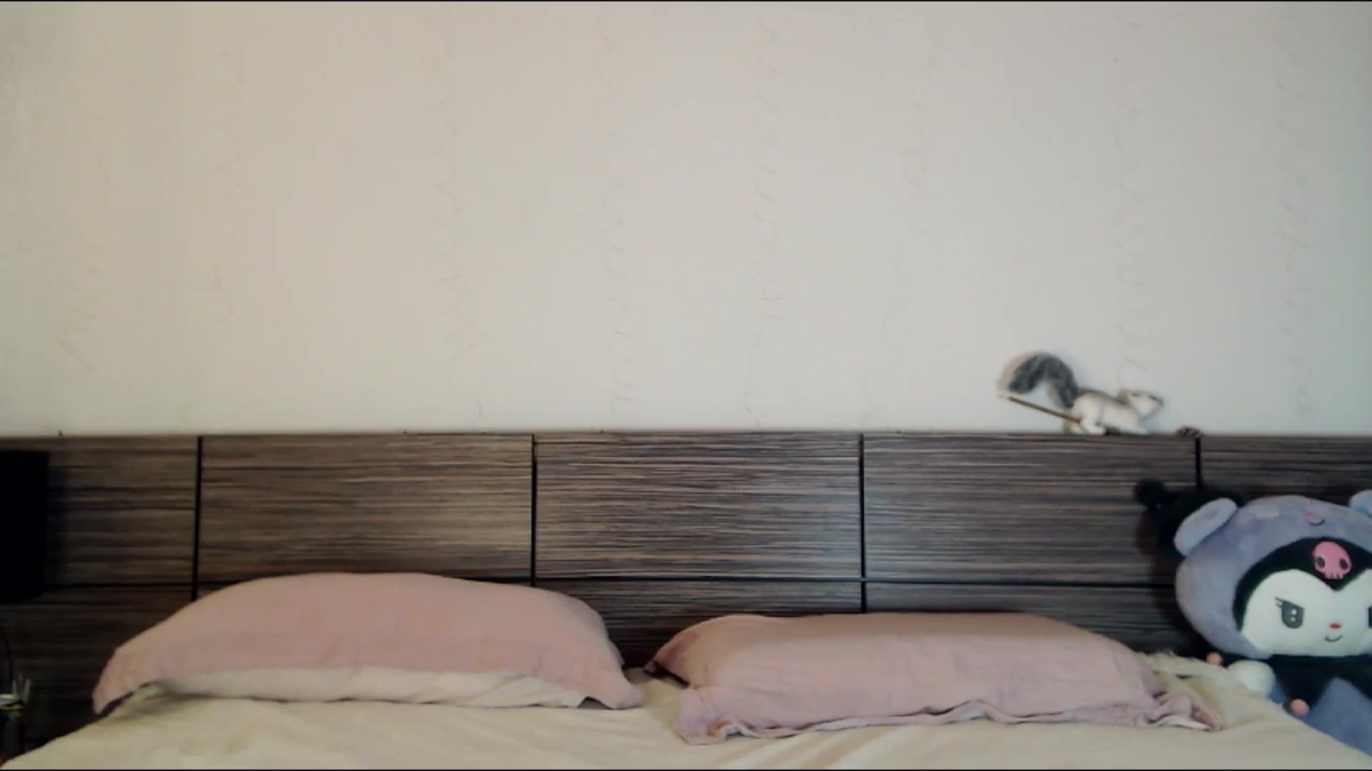 Gallery image thumbnail from Sleepy_AF's myfreecams stream on, 12/18/2024, 02:43 image 2 of 20